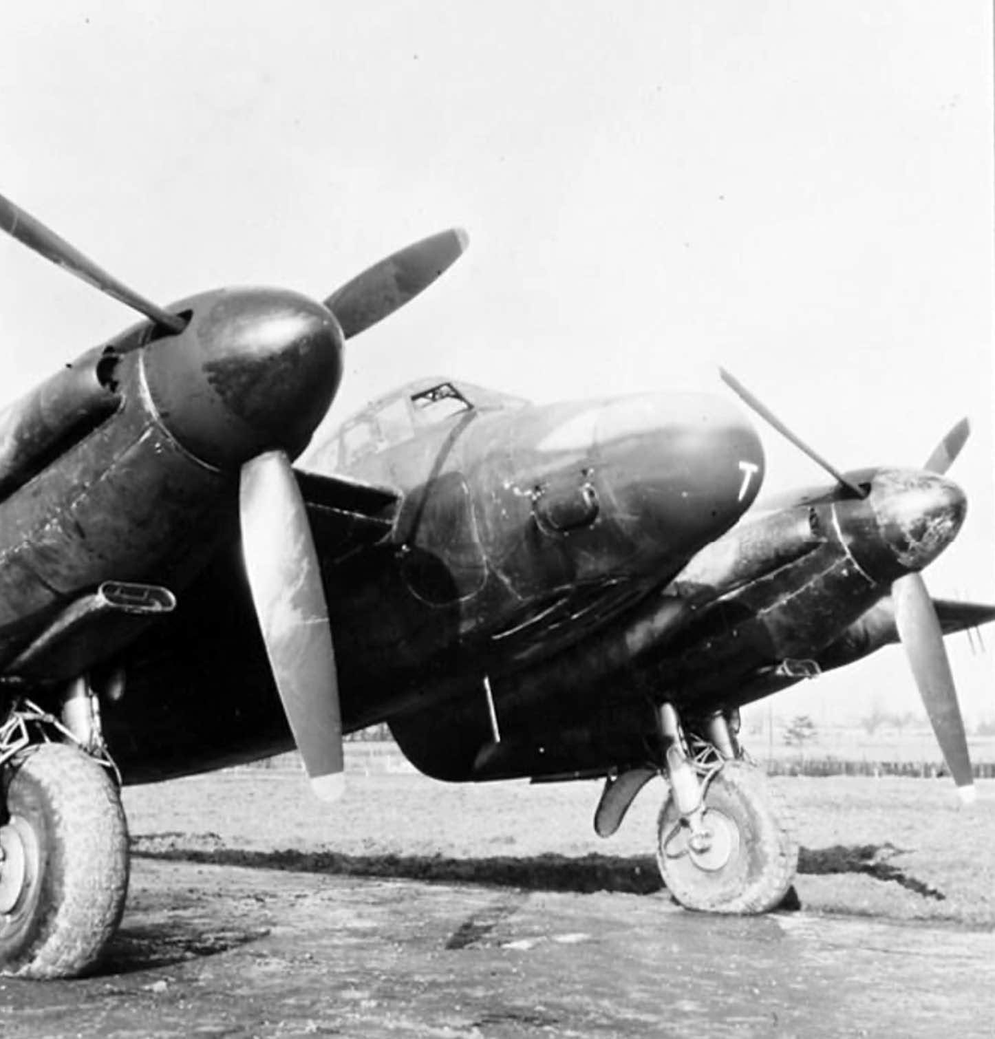 Airborne Interception over London - by Martin Cherrett