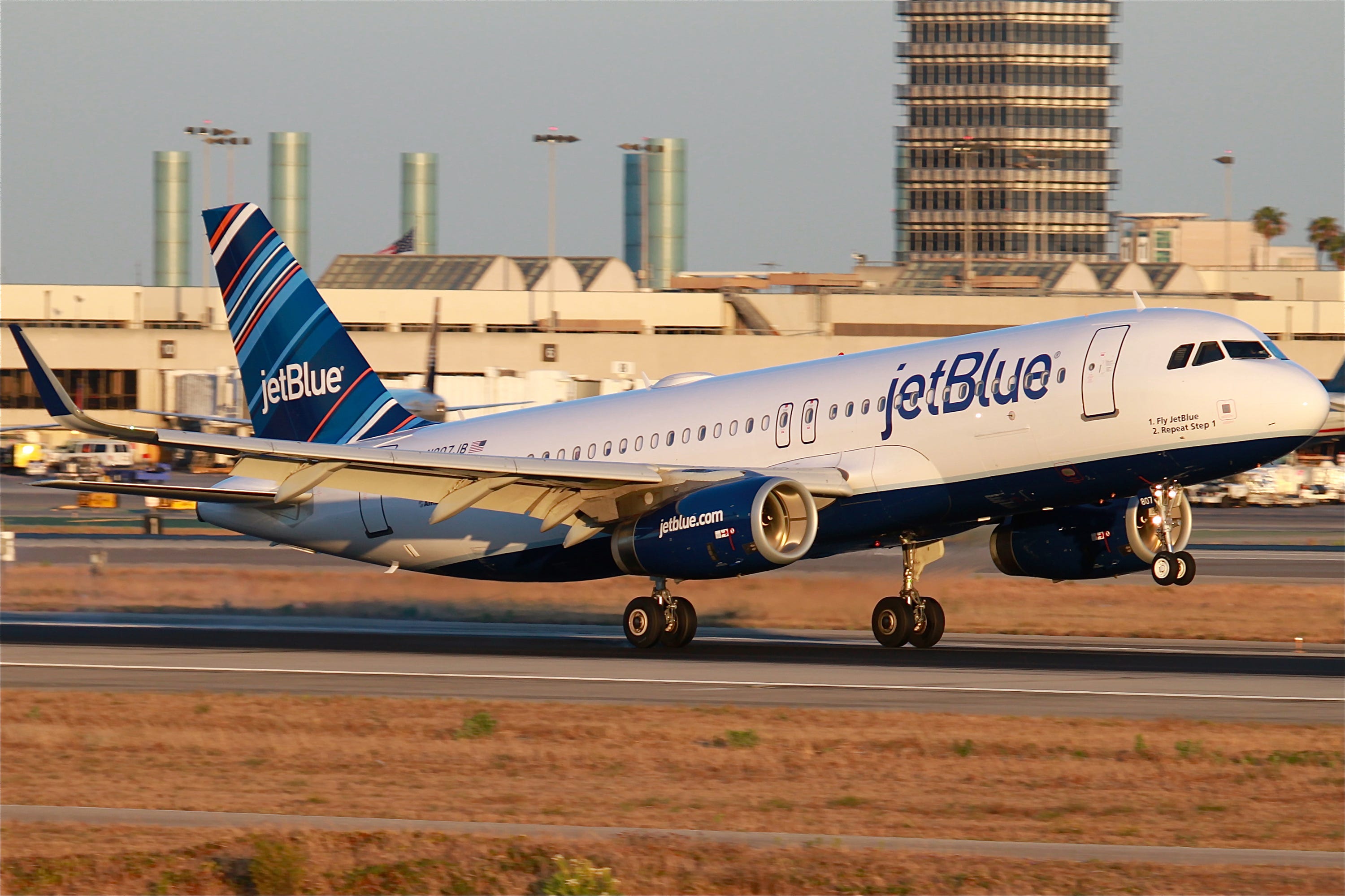 Jetblue fetch shop a deal