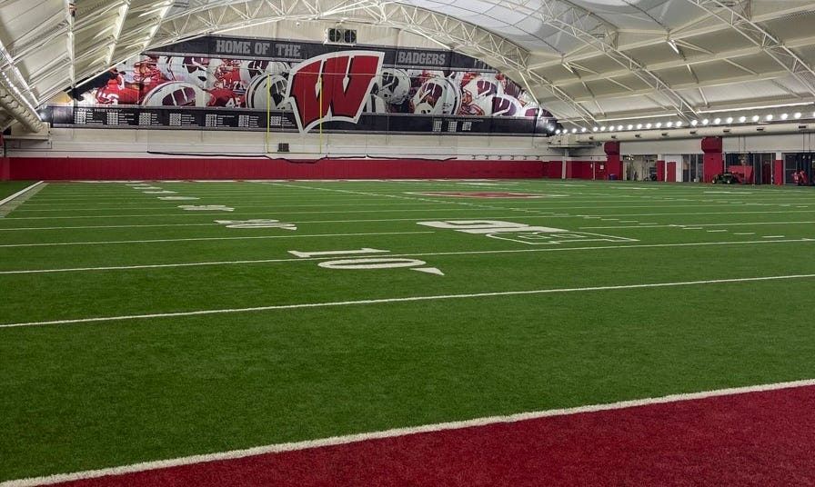 Wisconsin FB News Badgers Lose RB to Transfer Portal Braelon