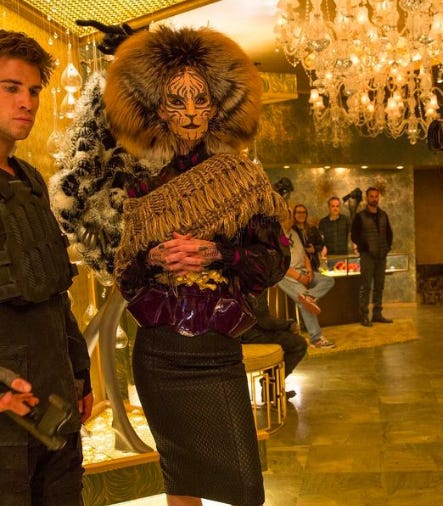 Hunger games hotsell capitol costumes