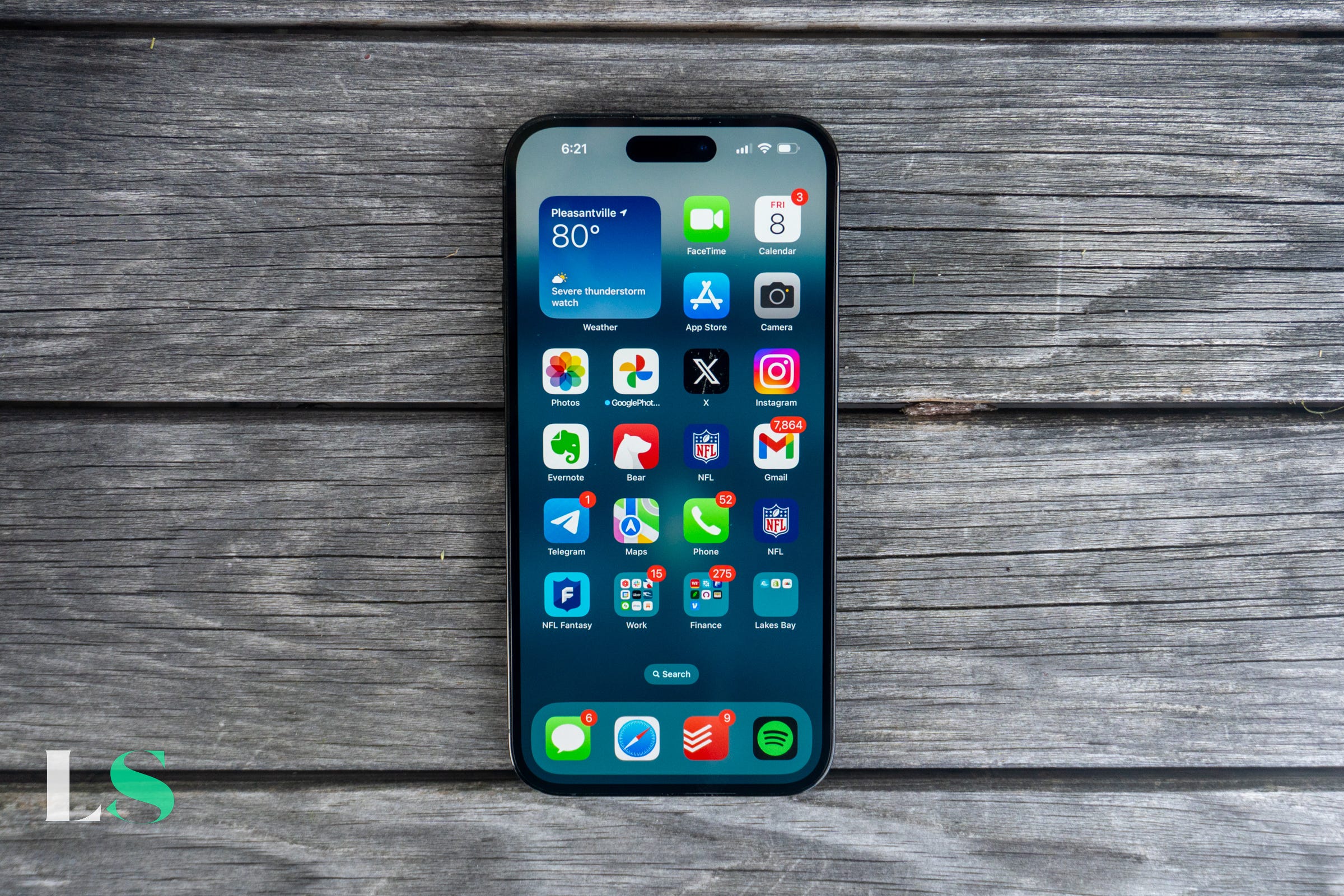 Opinion I never want another big phone by Max Buondonno