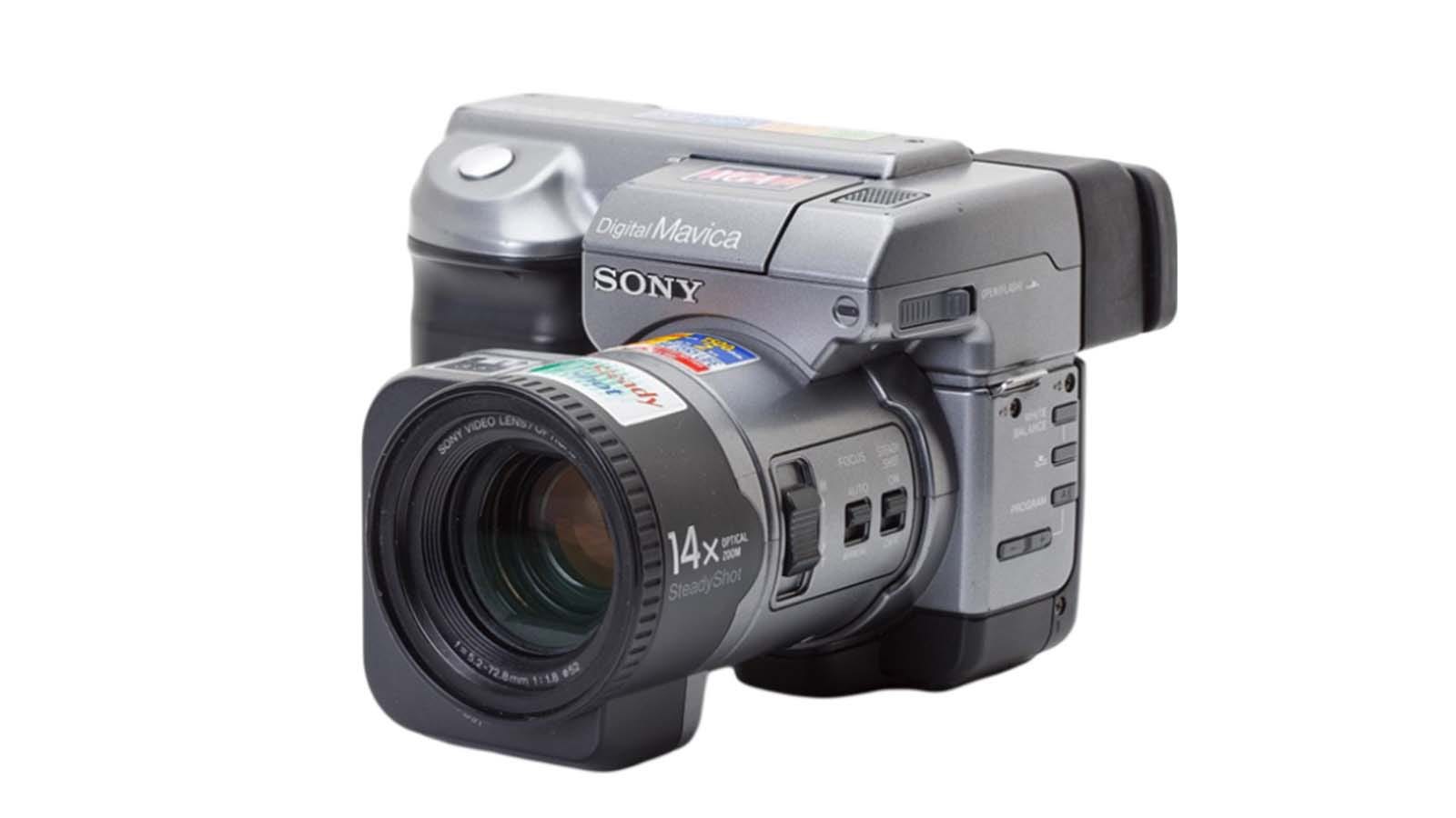 いラインアップ The Evolution of Sony's Mavica Cameras - by ObsoleteSony デジタルカメラ