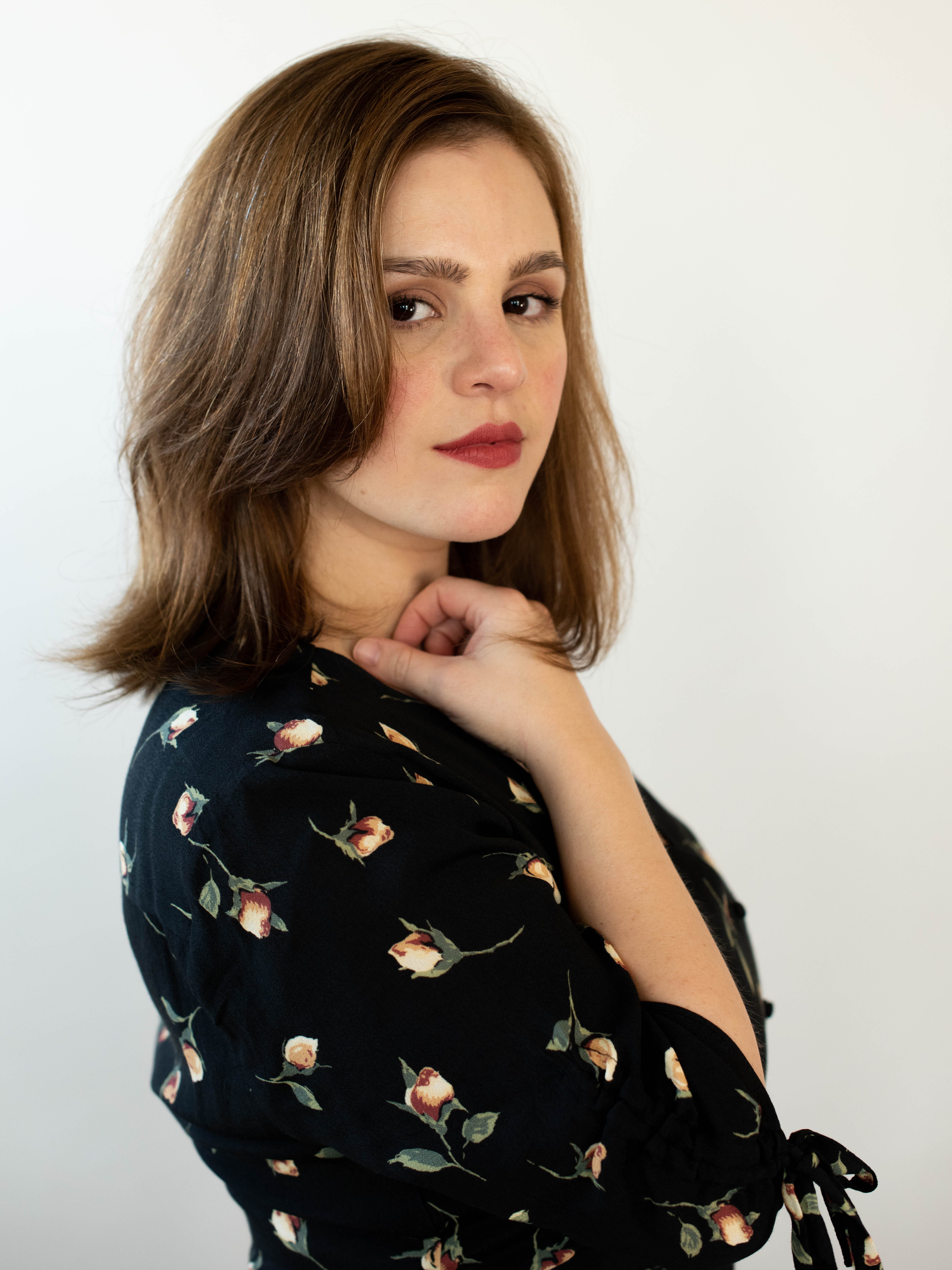 Sarah Carpenter A Multifaceted Talent In The Entertainment Industry