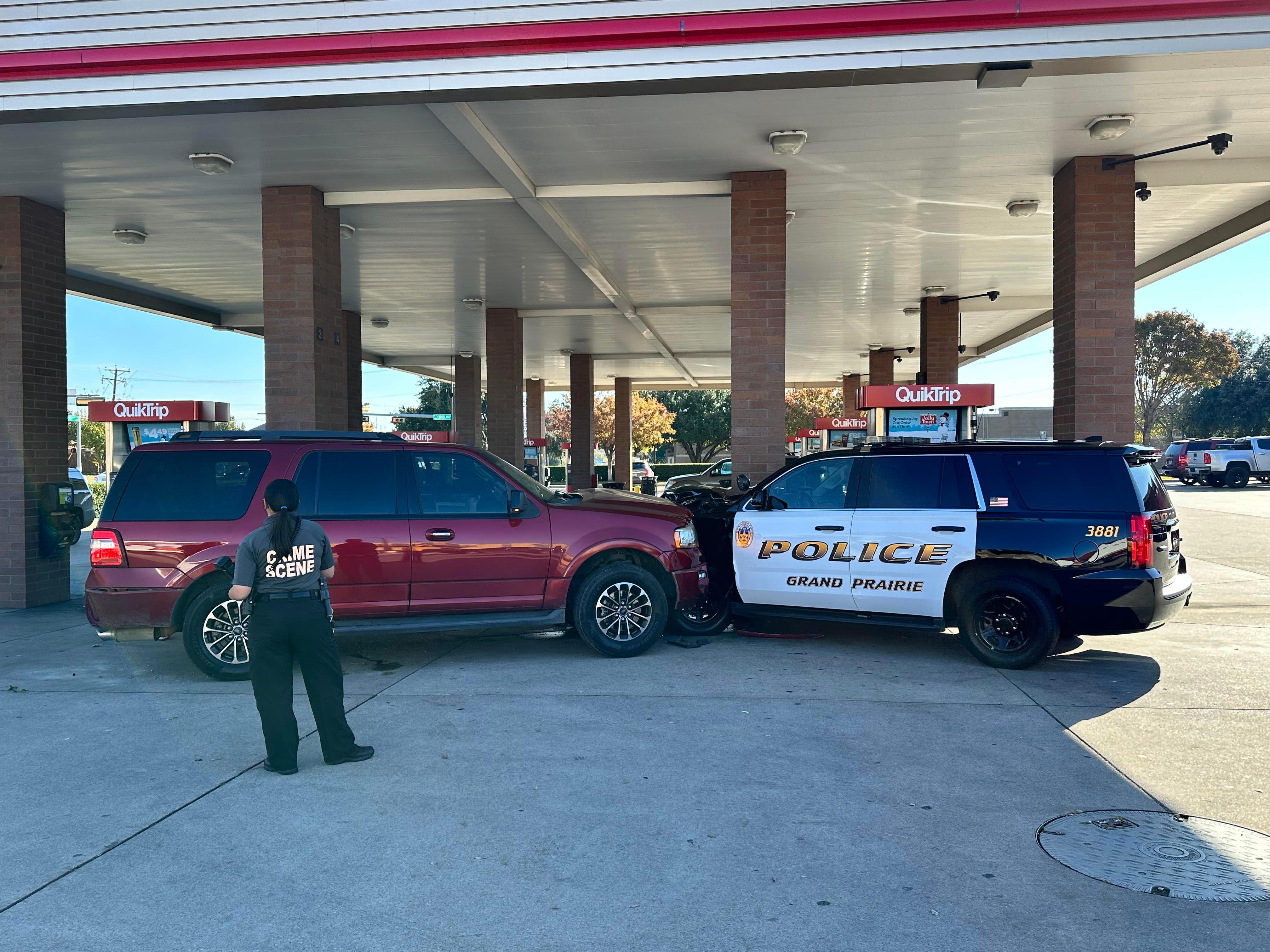 Suspect in Stolen Vehicle Rams Grand Prairie Police Tahoe; Suspect Arrested