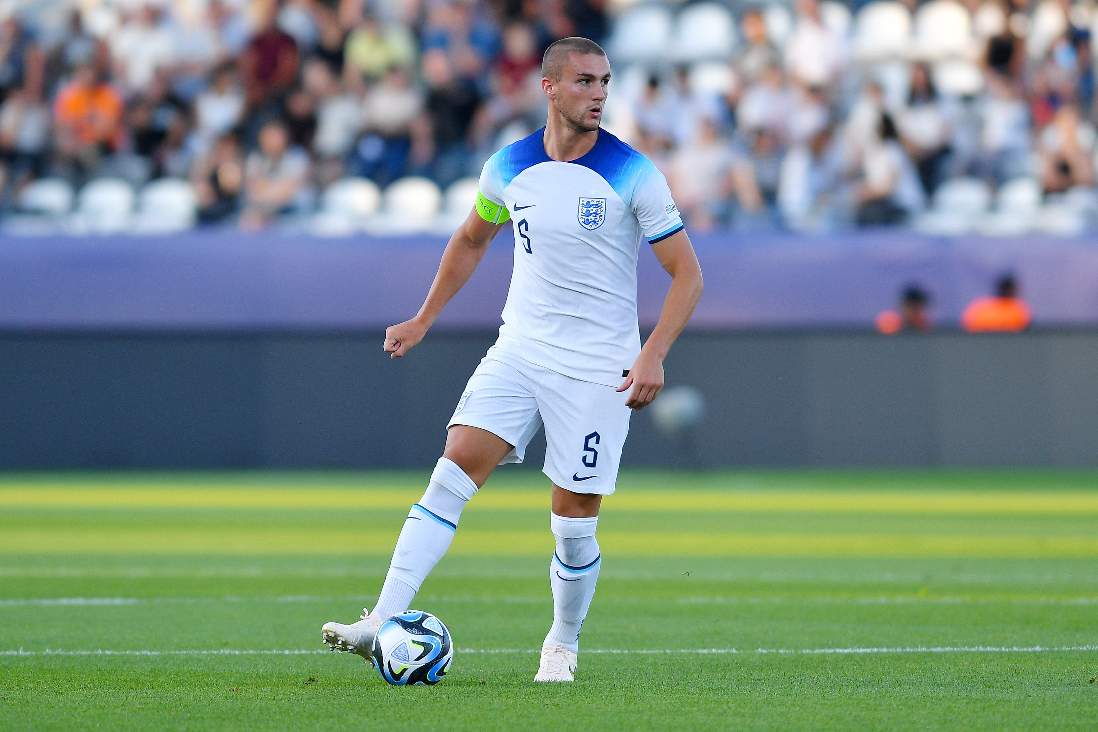 Southampton Sign 20m Taylor Harwood Bellis From Man City