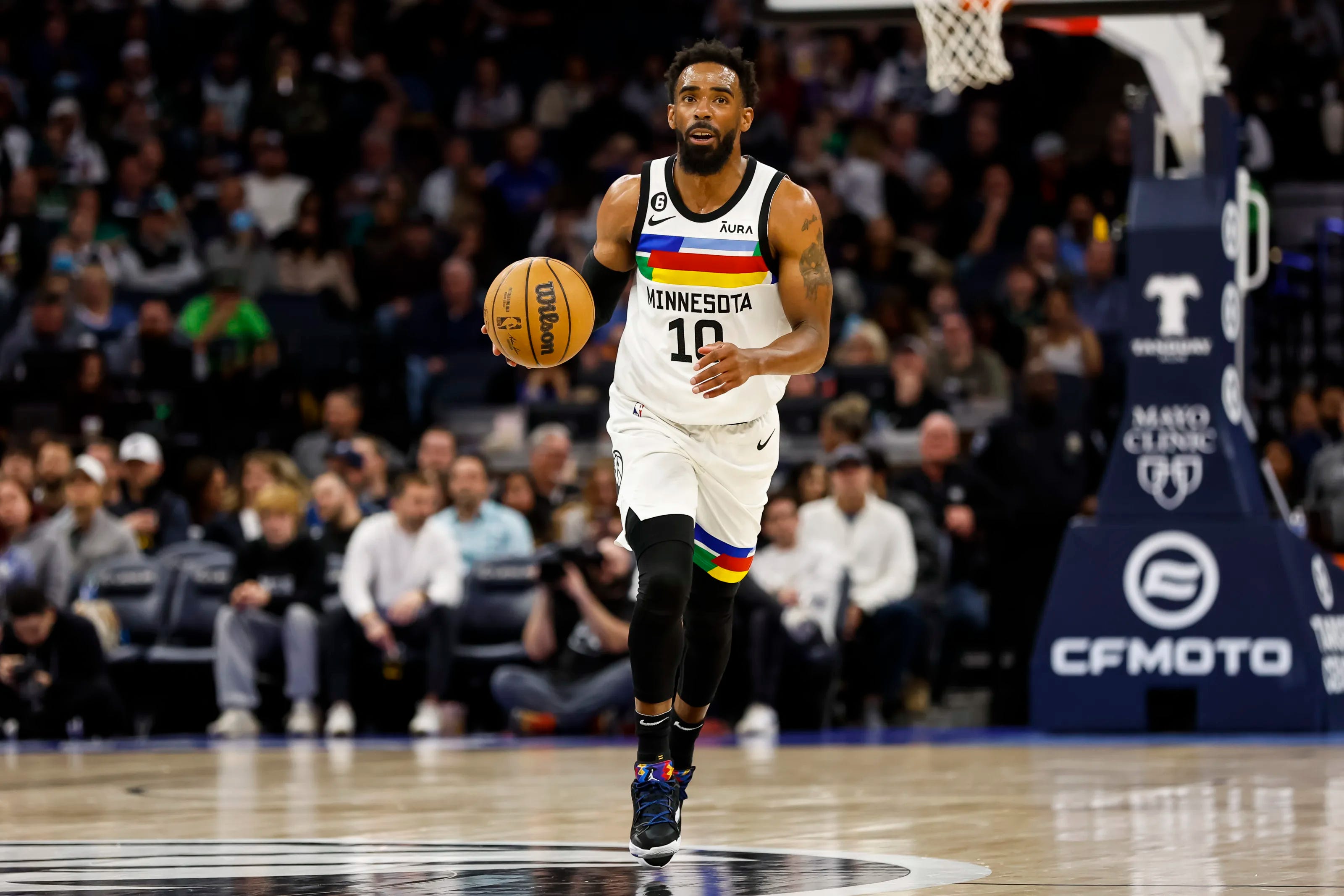 Mike Conley Completes Three Point Play During Big Half Against