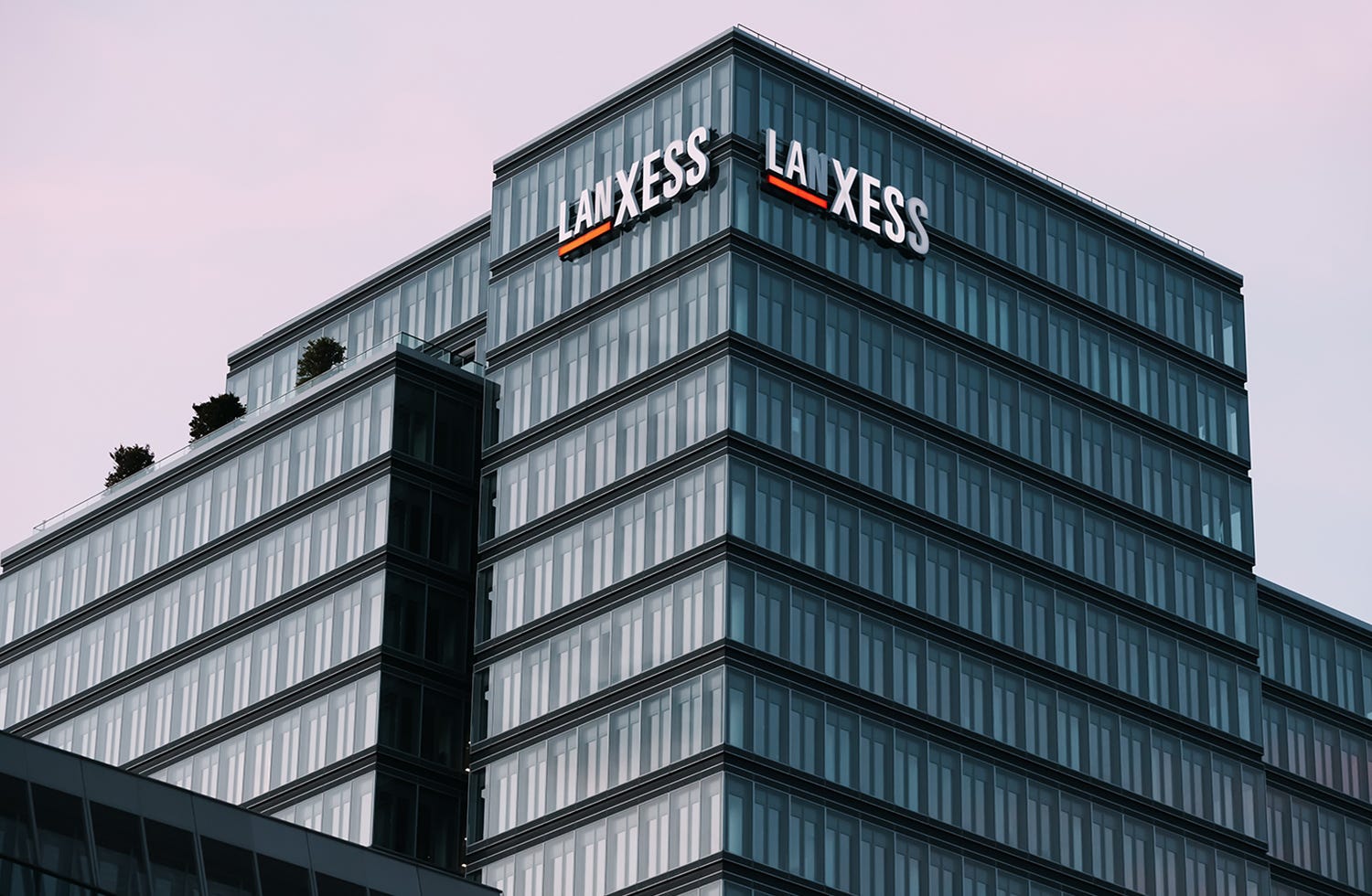 Lanxess kündigt massiven Stellenabbau an - Aktien.news