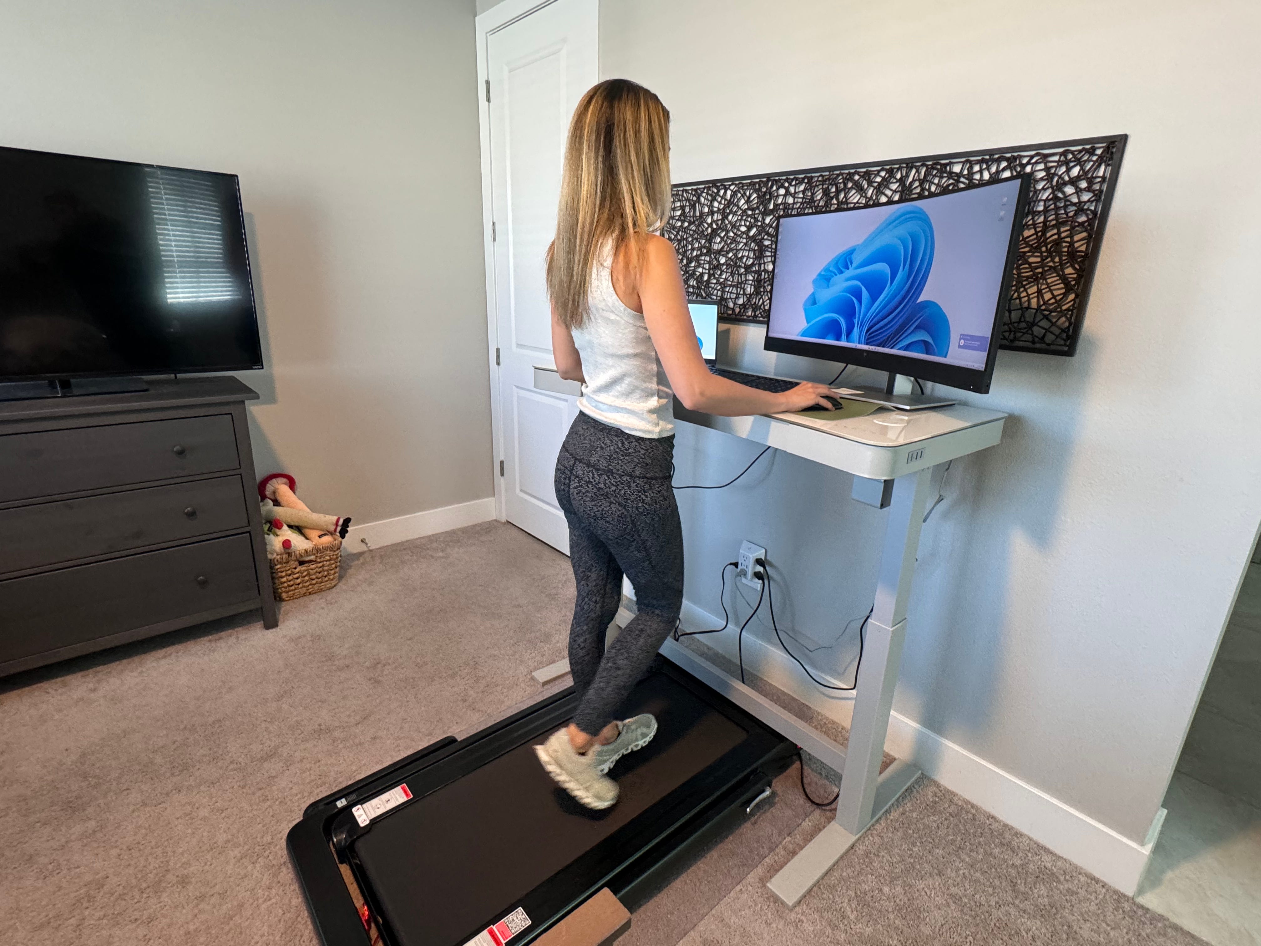 Apple watch treadmill desk hotsell