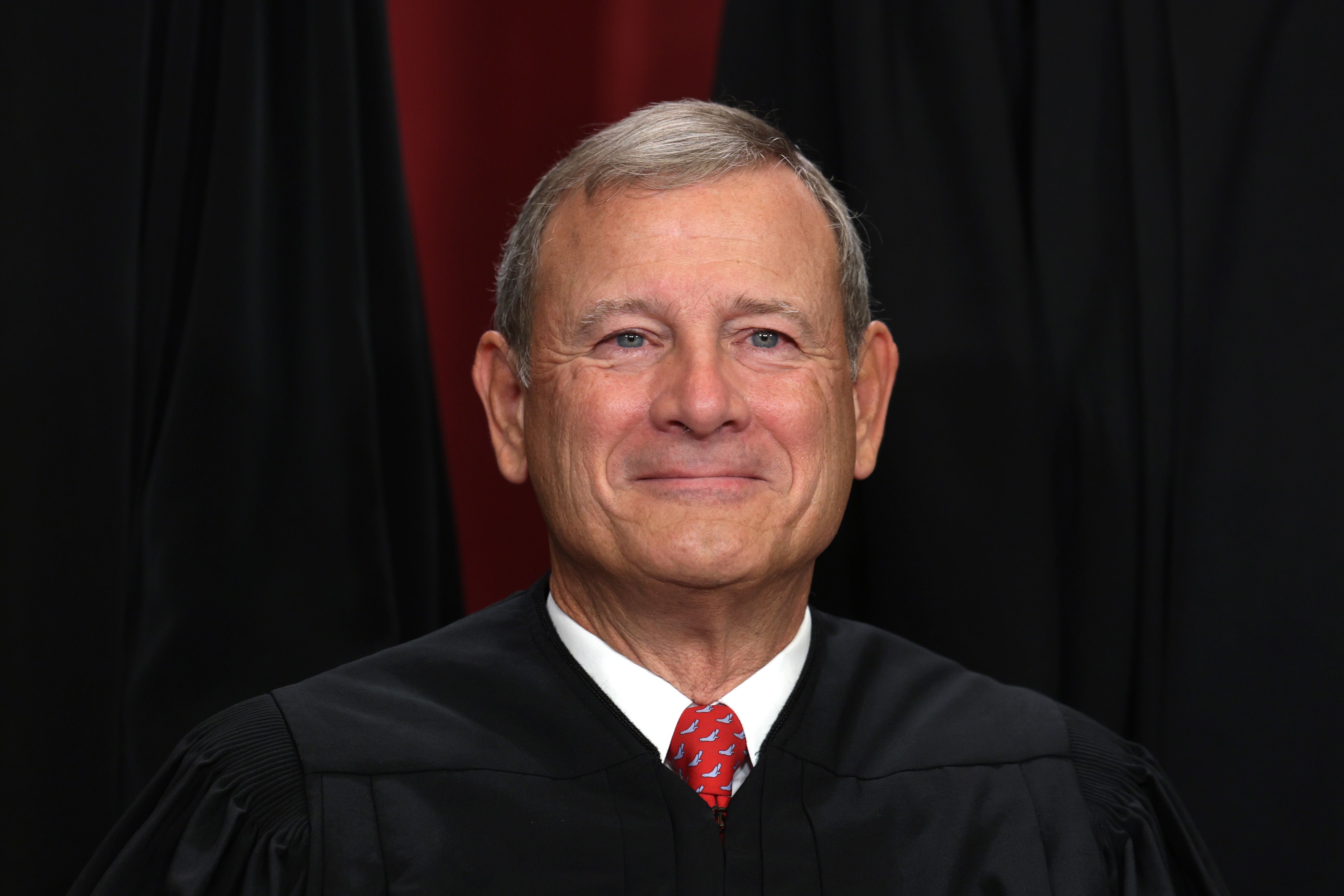 The chief deals john roberts