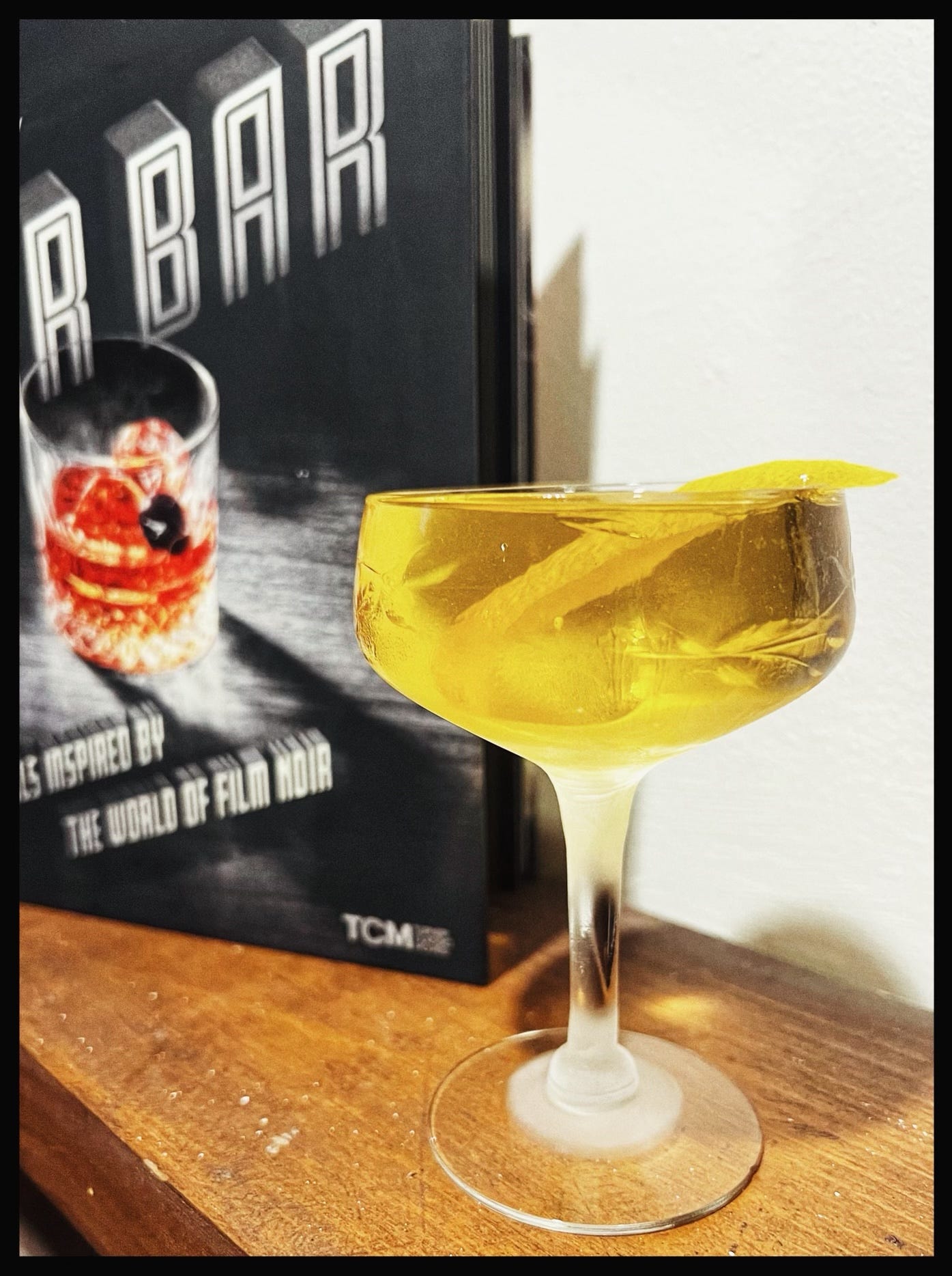 What Would Sam Spade Drink? The Mix with Robert Simonson