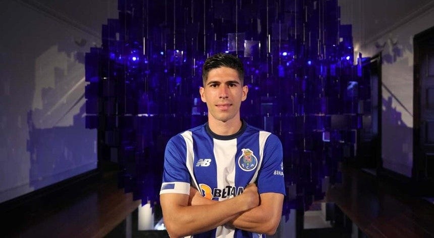 Done deal Fran Navarro vai jogar no Olympiakos