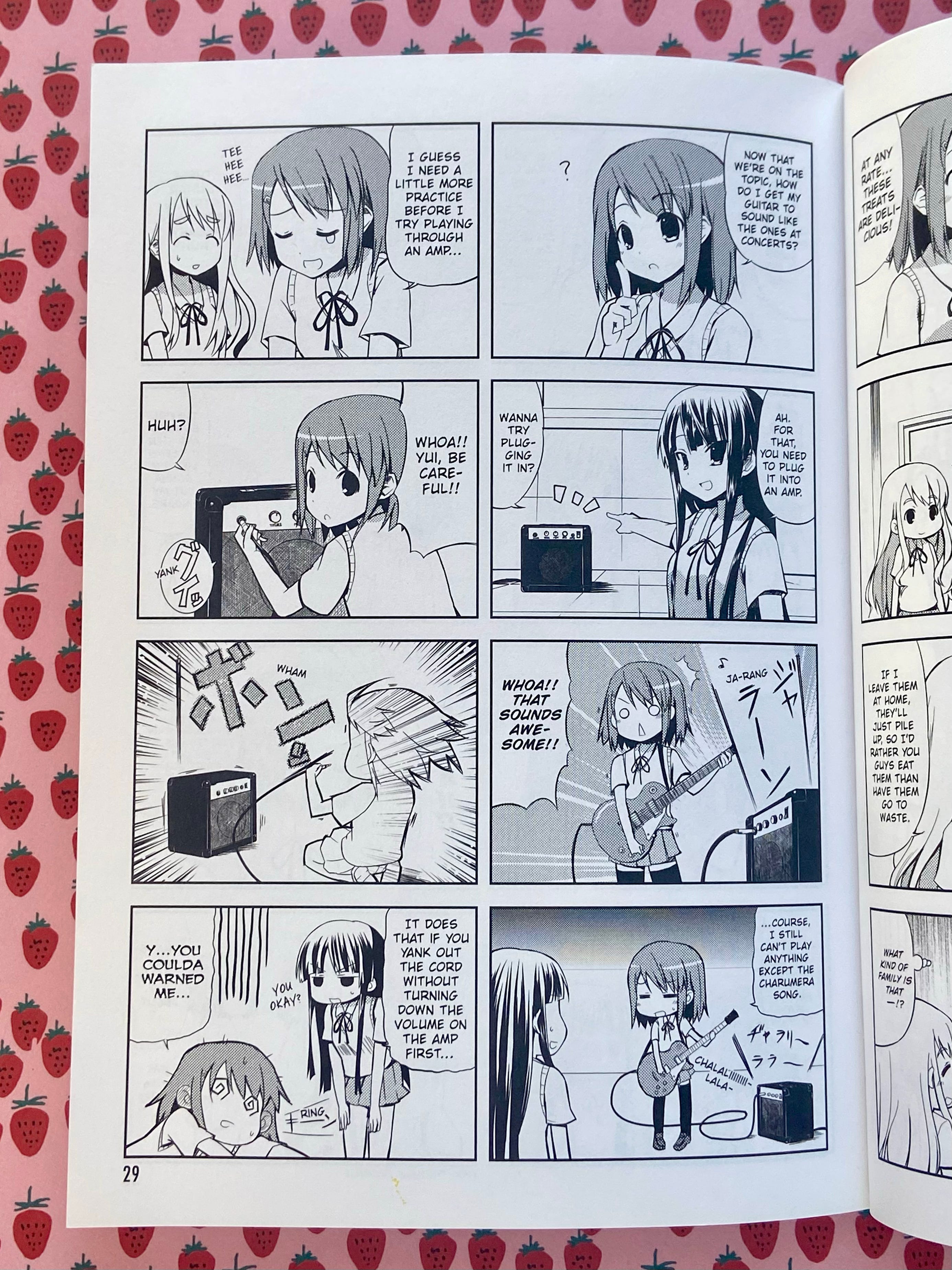 K-ON! Vol.1 only in Mio, Ritsu, Tsumugi all four pocket