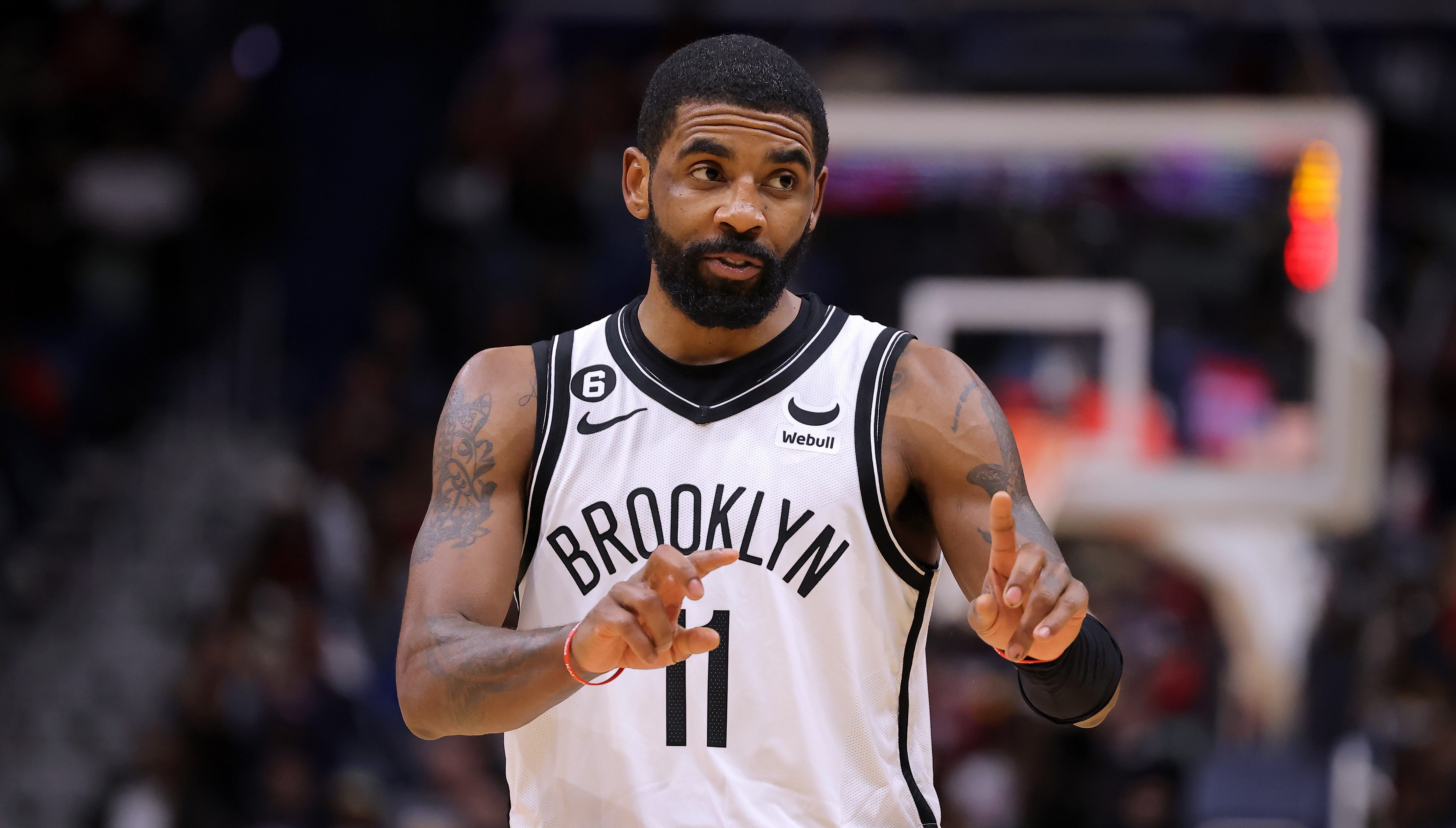 Admire kyrie twitter deals