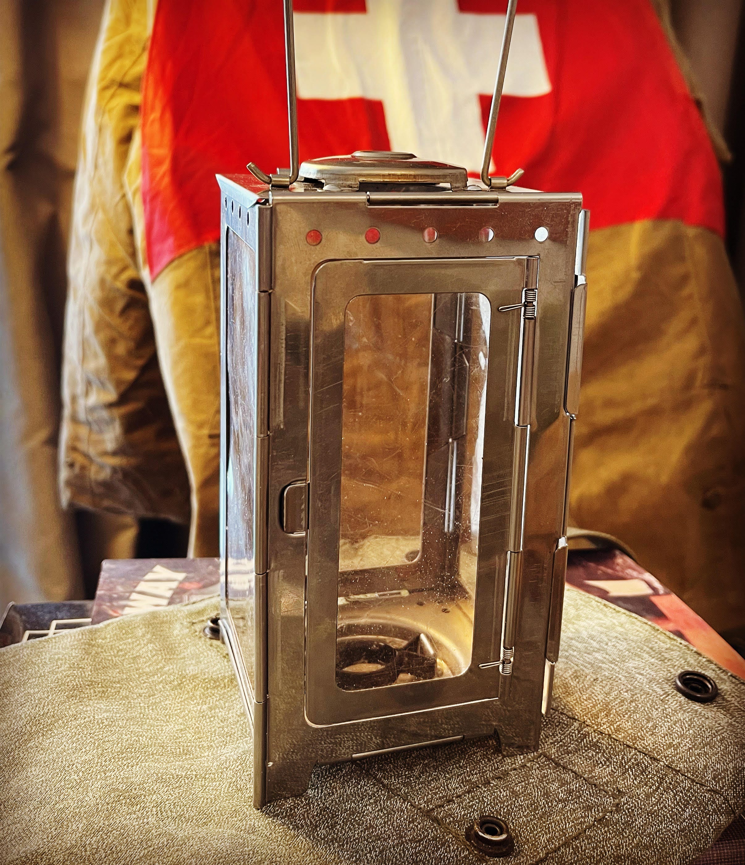 Swiss army folding lantern on sale