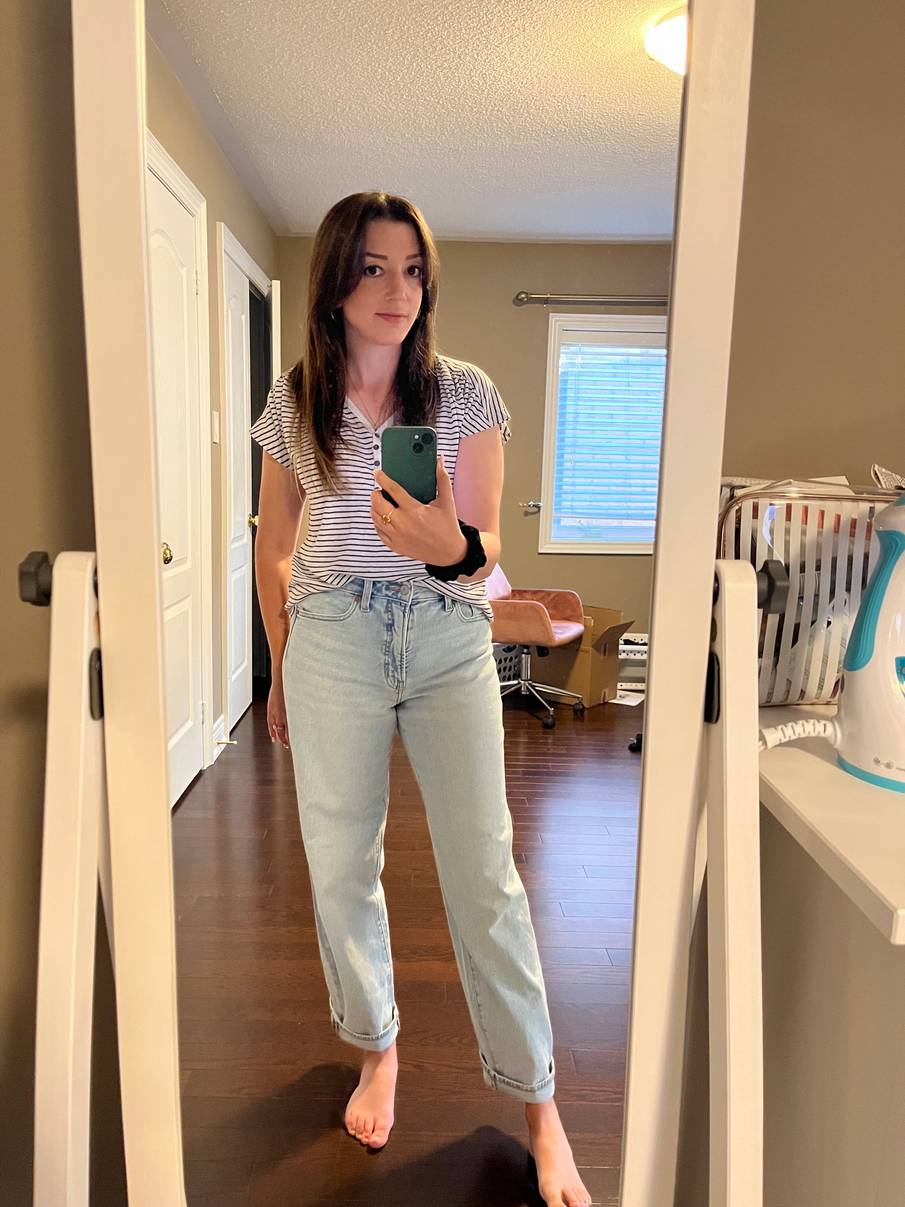 Mom jeans for skinny hot sale girls