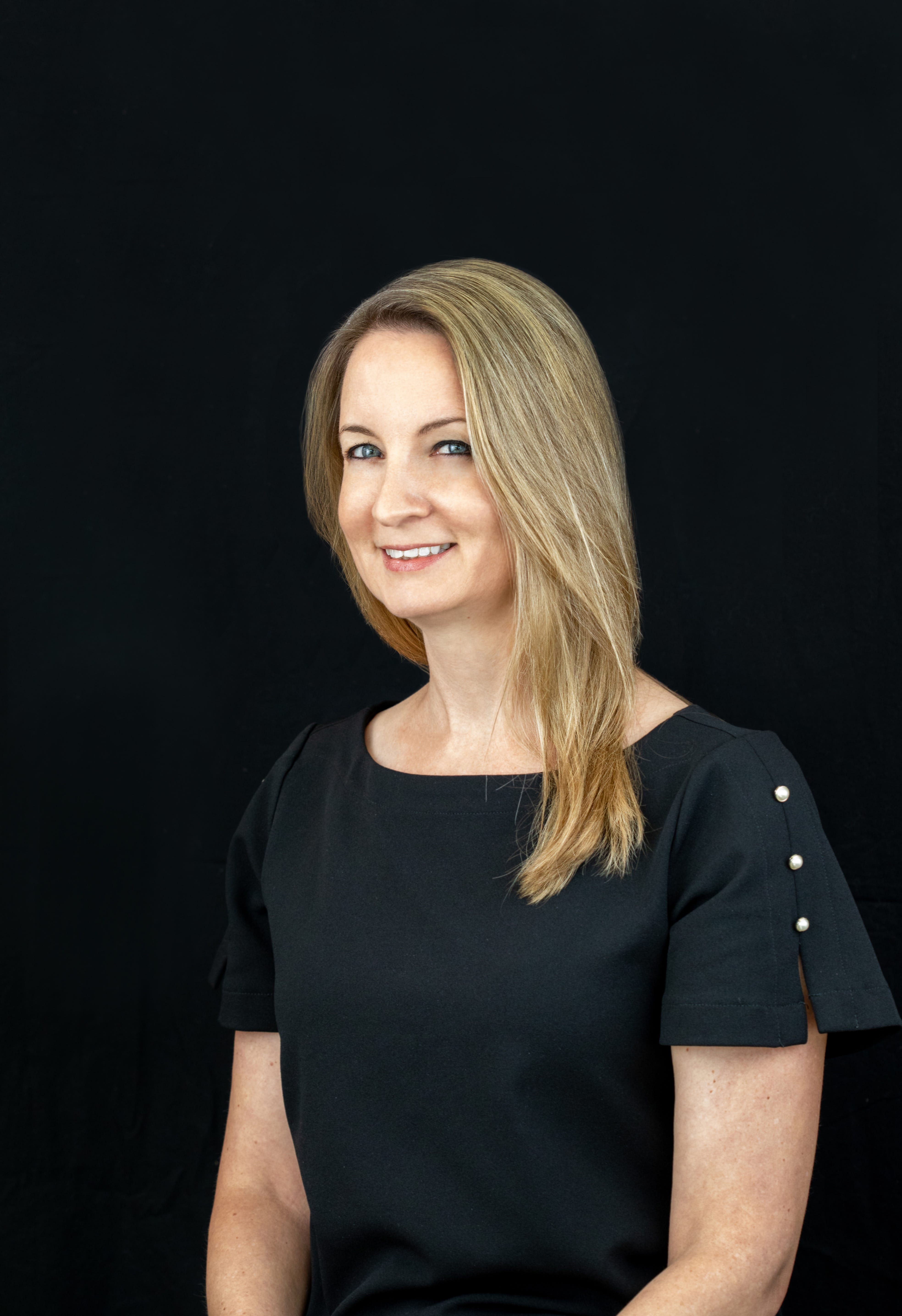 Laura Thomas Substack