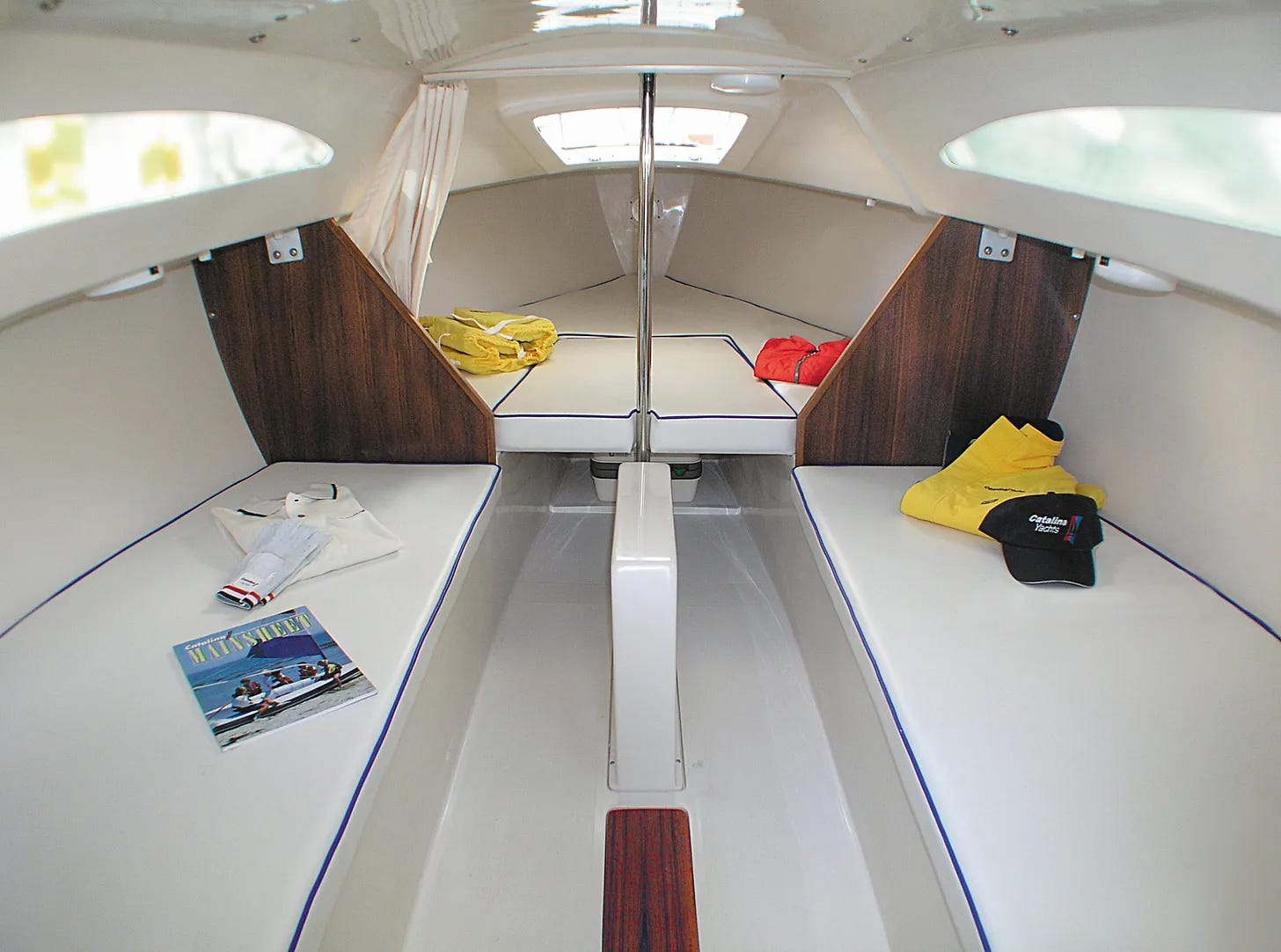 Catalina store 22 sailboat