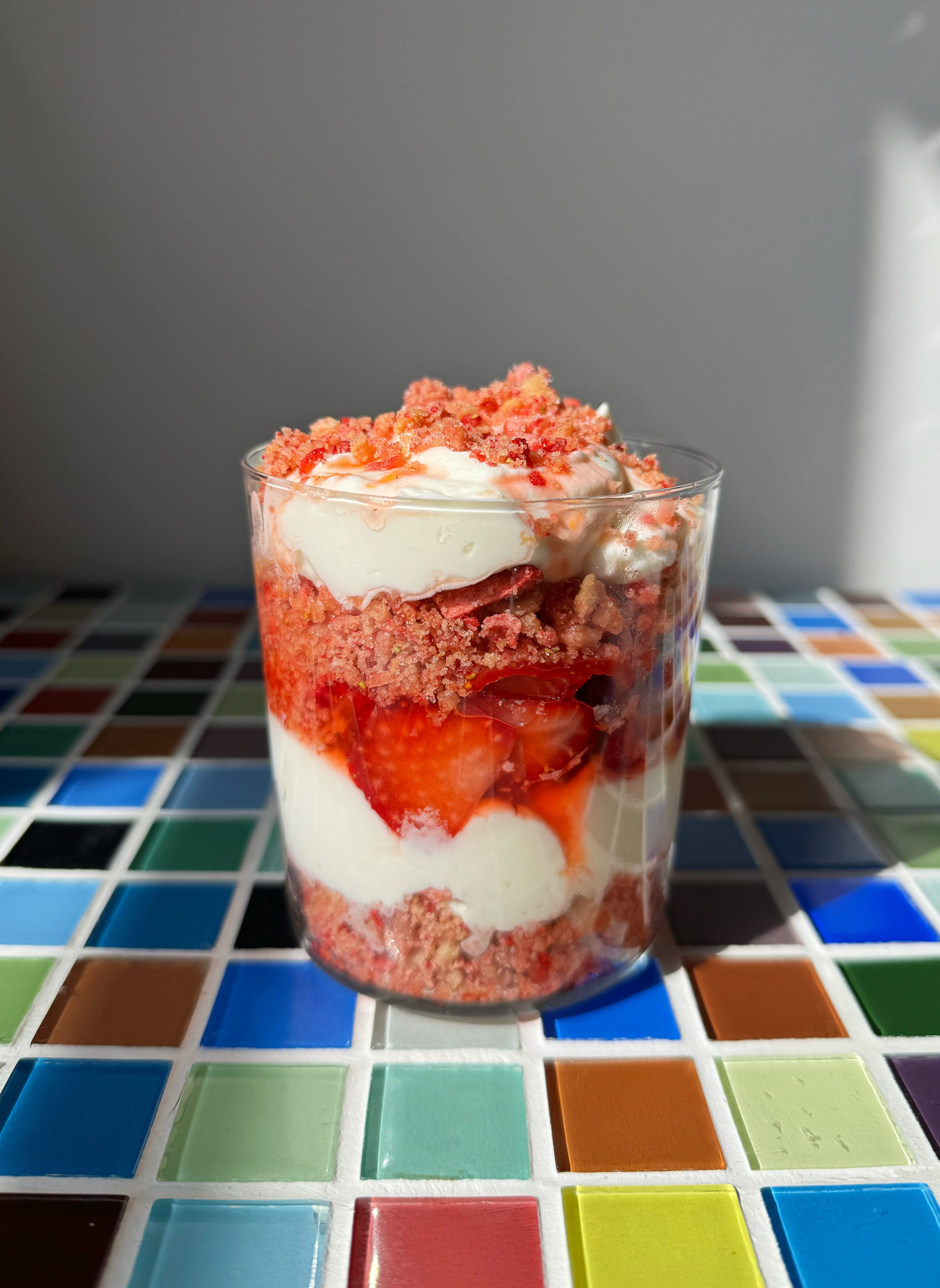 this shit rocks no. 97: strawberry shortcake crumble parfait