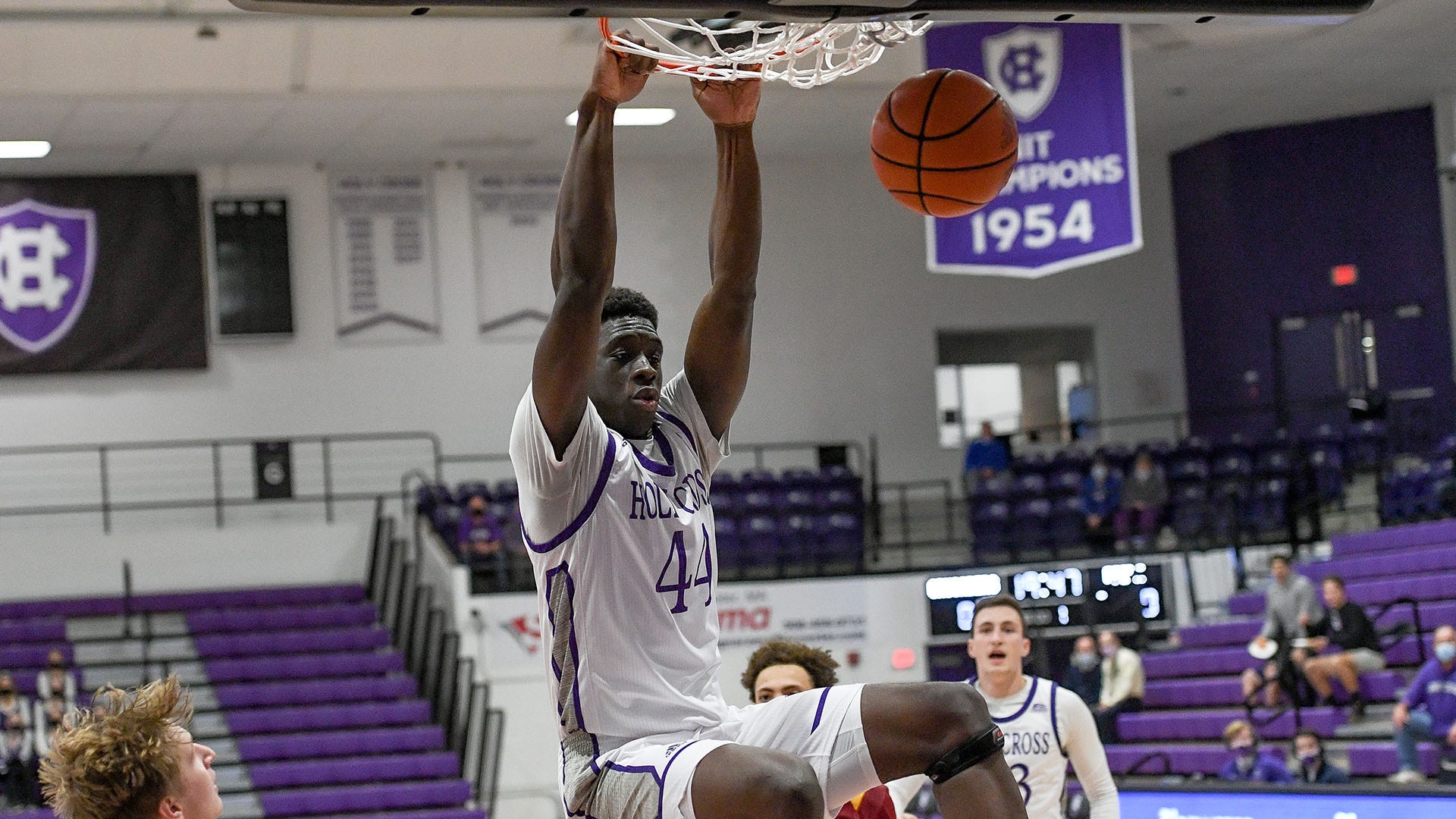 Coulibaly, Watson add size to Valpo's roster by Paul Oren