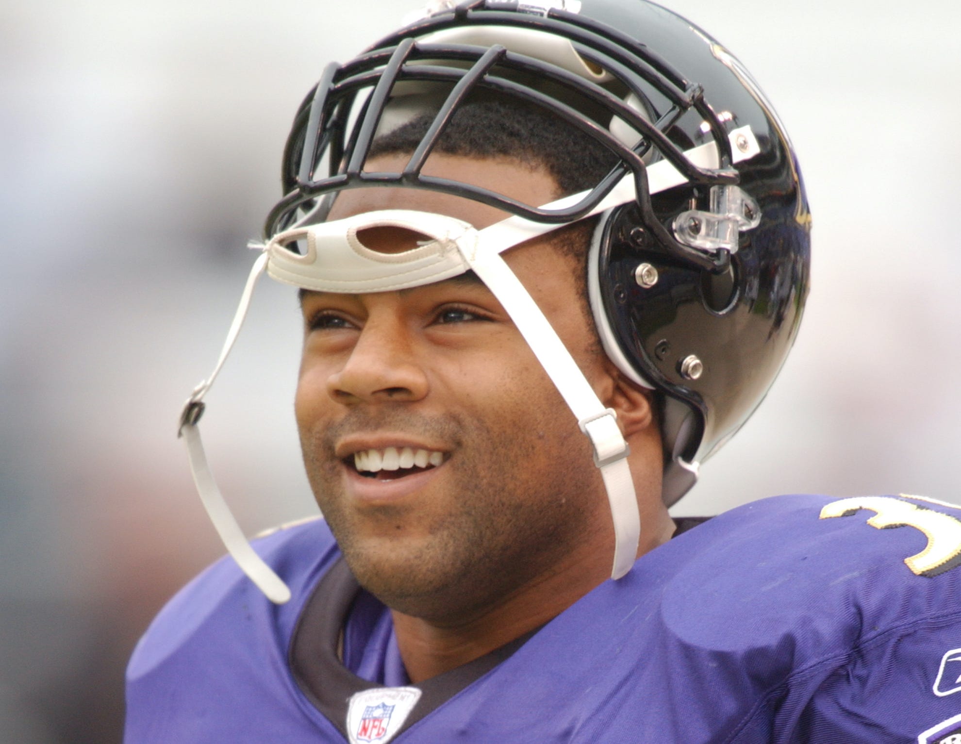 Happy Hour! Jamal Lewis to hang with Go Long VIPs