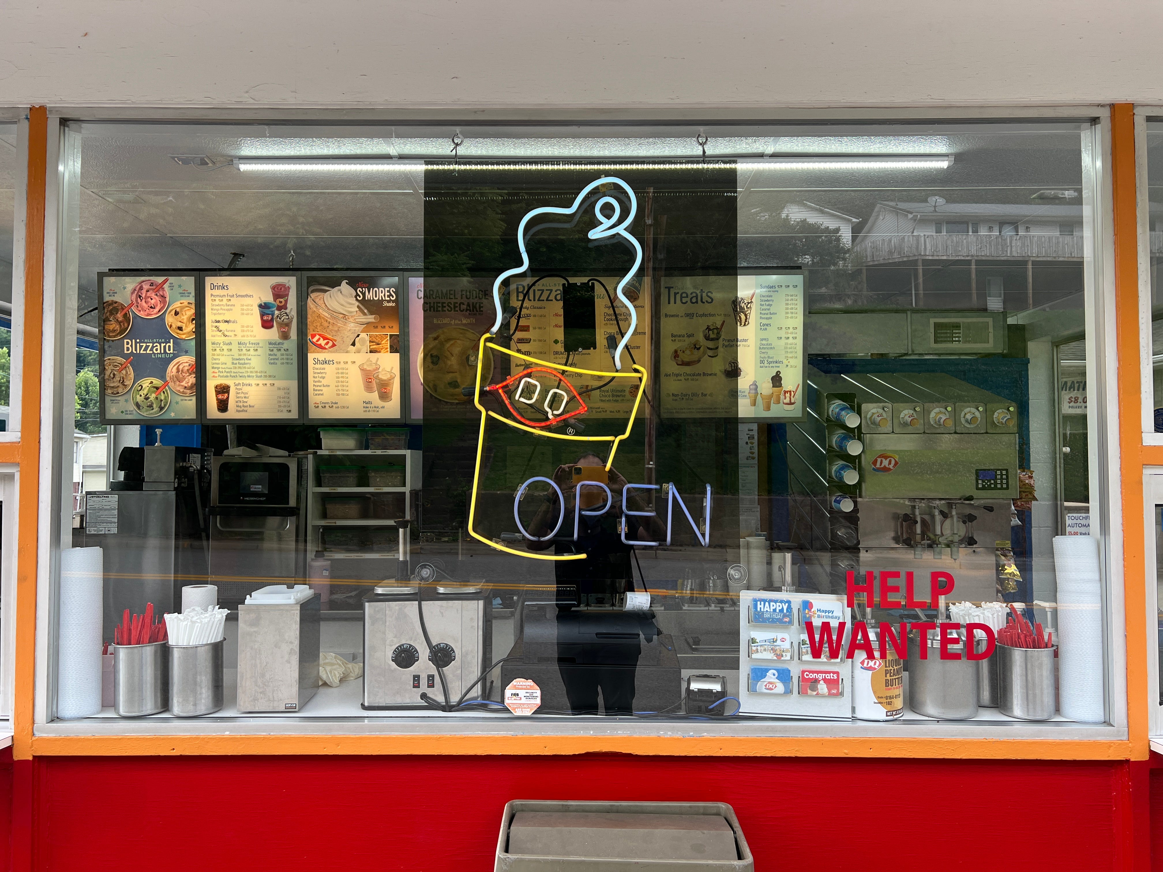 Retrologist Roundup: Classic Dairy Queen closes; historic McDonald's