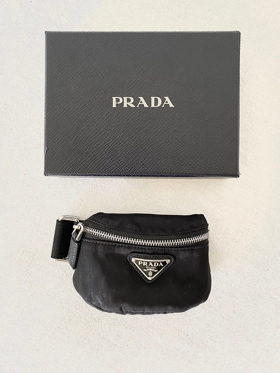 Prada armband pouch online