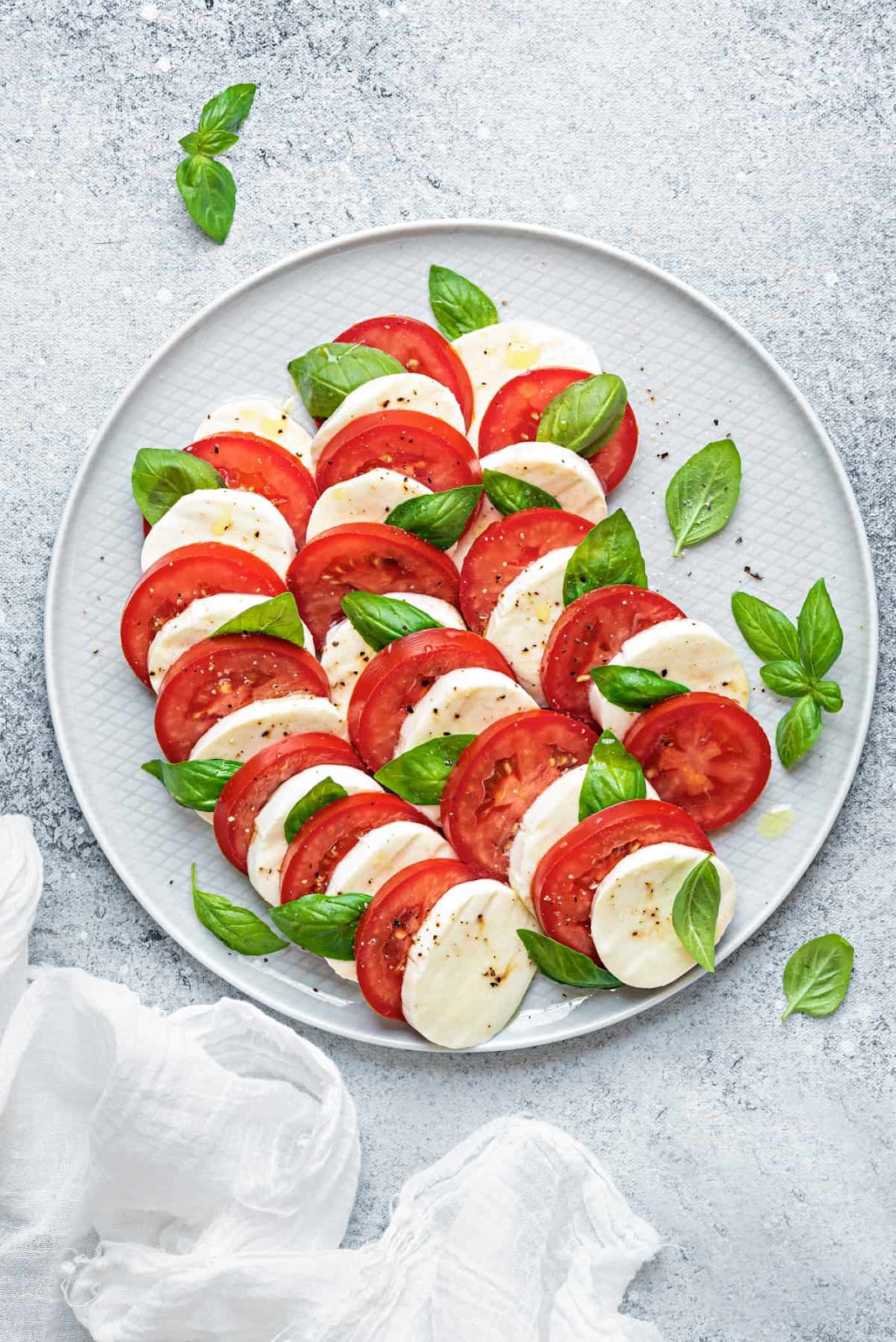 Salada caprese - by Sarita Fontana