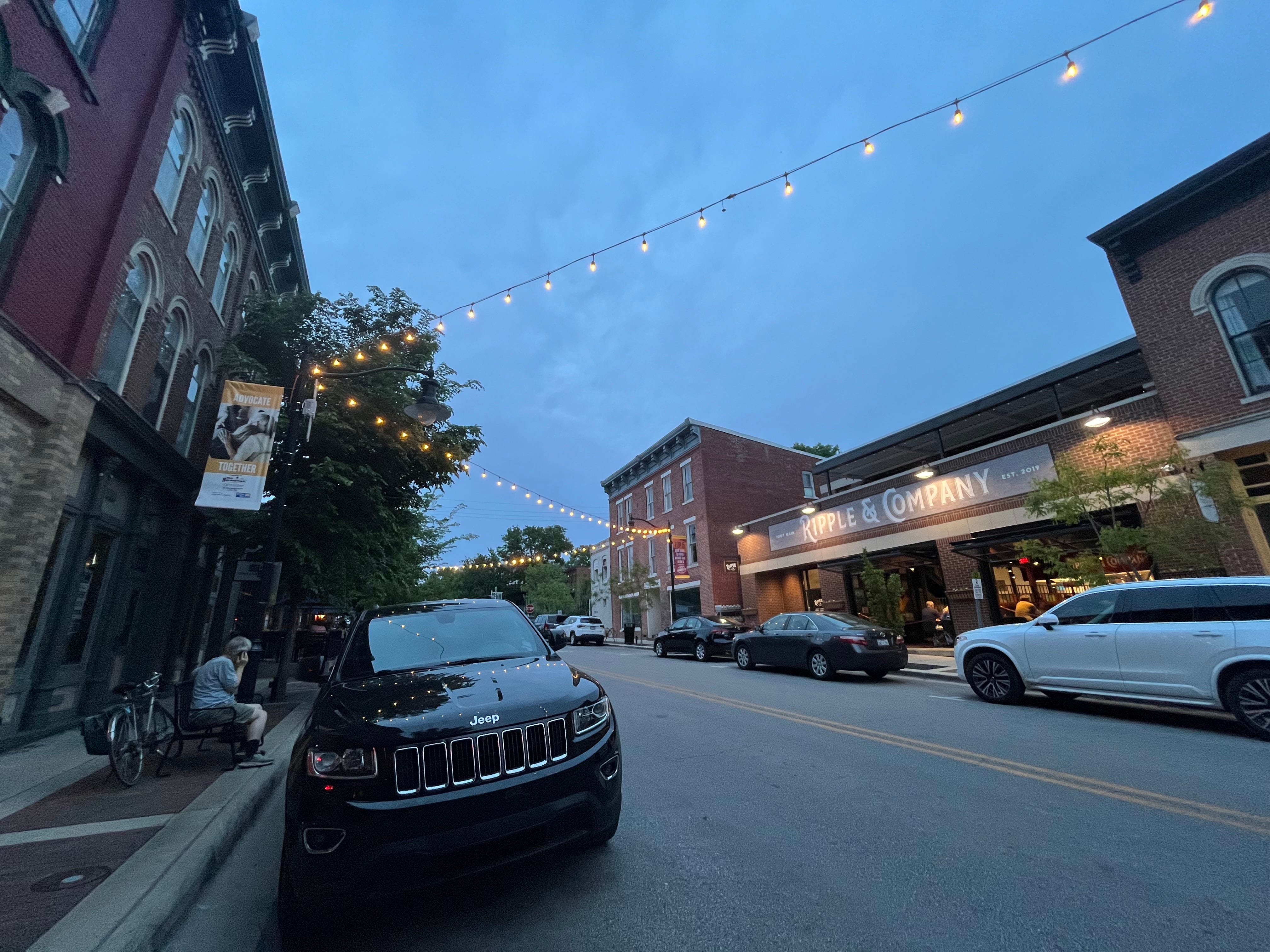 A block in downtown Lafayette eyed for carryout drinks