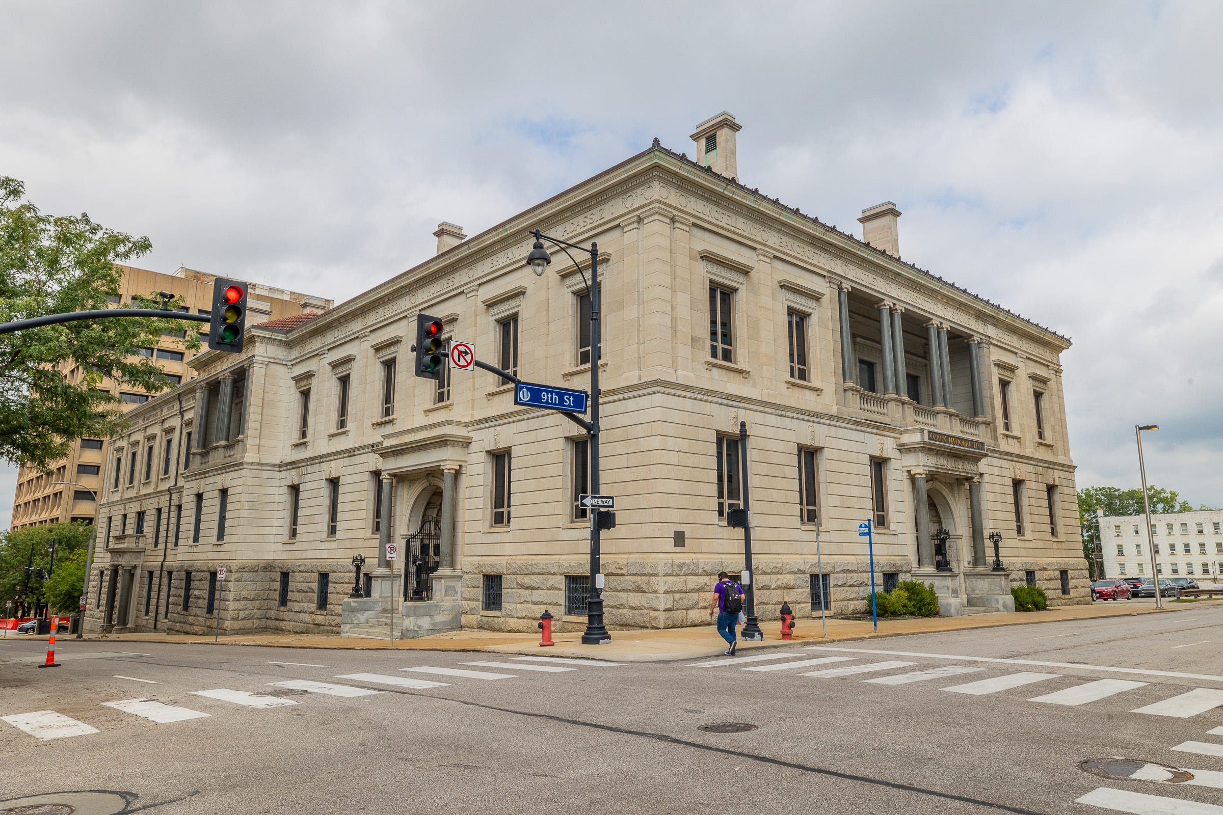 Kansas City Public Library / Ozark National Building