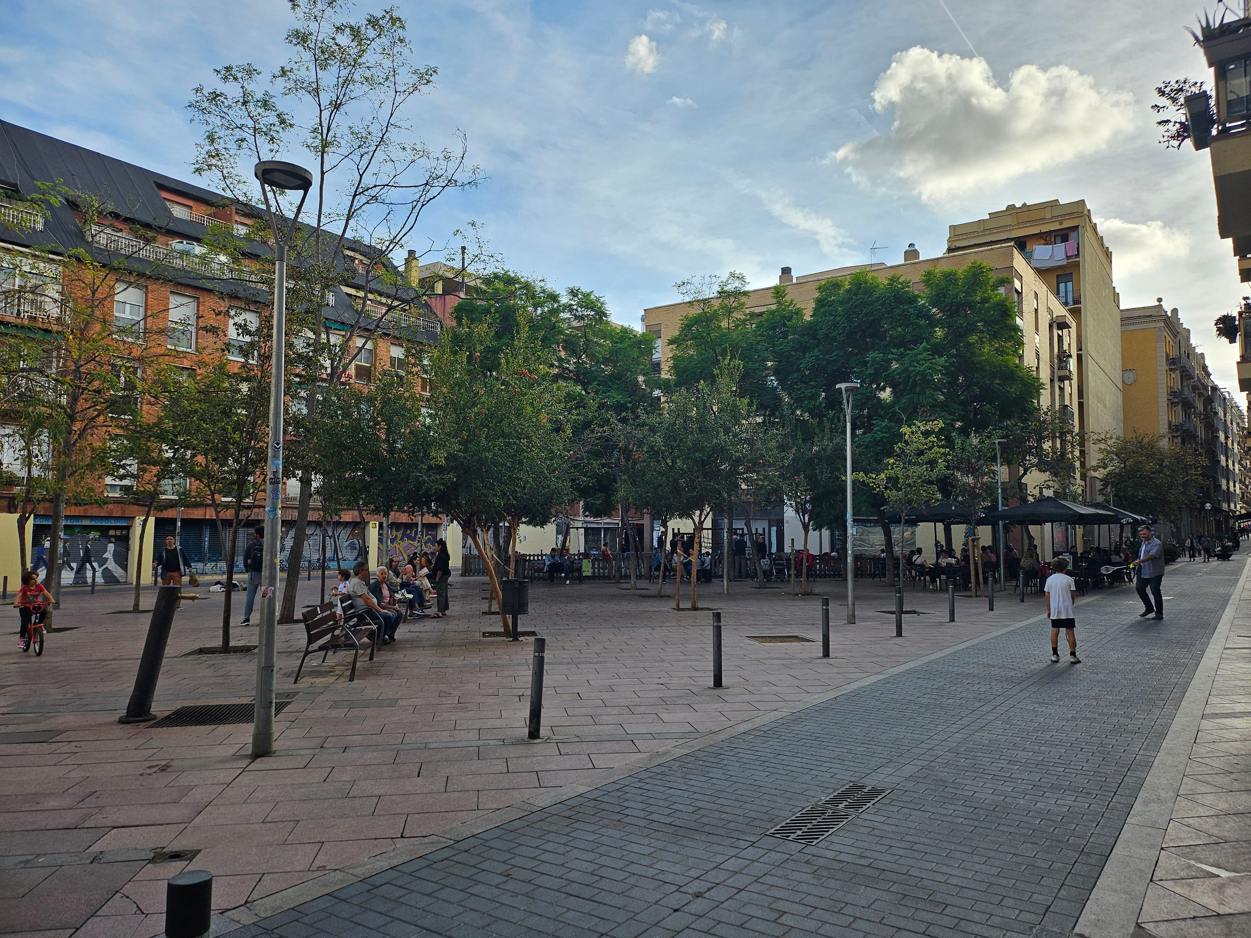 Experiencing Barcelona's Superblocks - by Julian Cheah