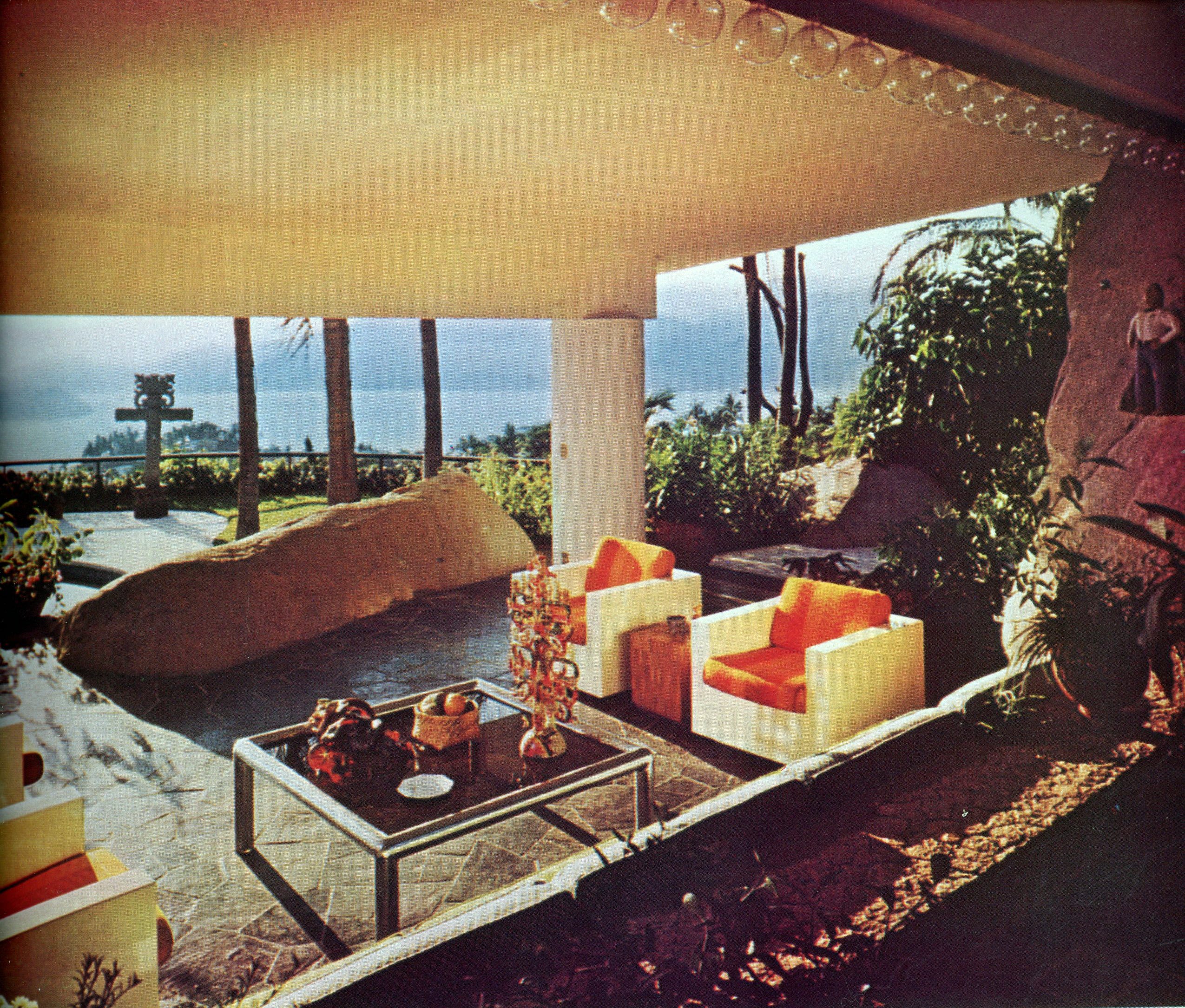 An Acalpulco Retreat for Braniff, 1973