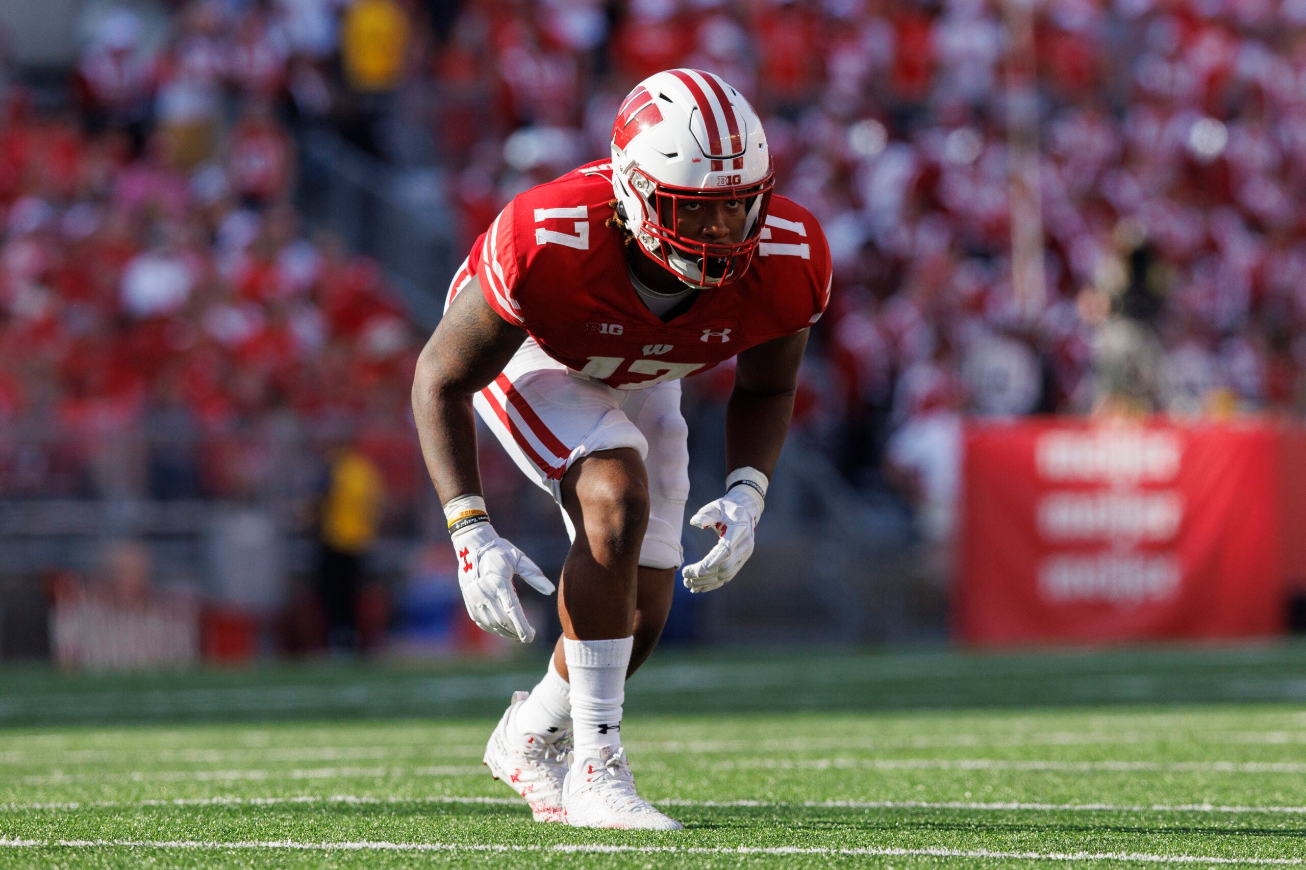 Wisconsin Badgers Pass Rushing Threat Beginning to Emerge