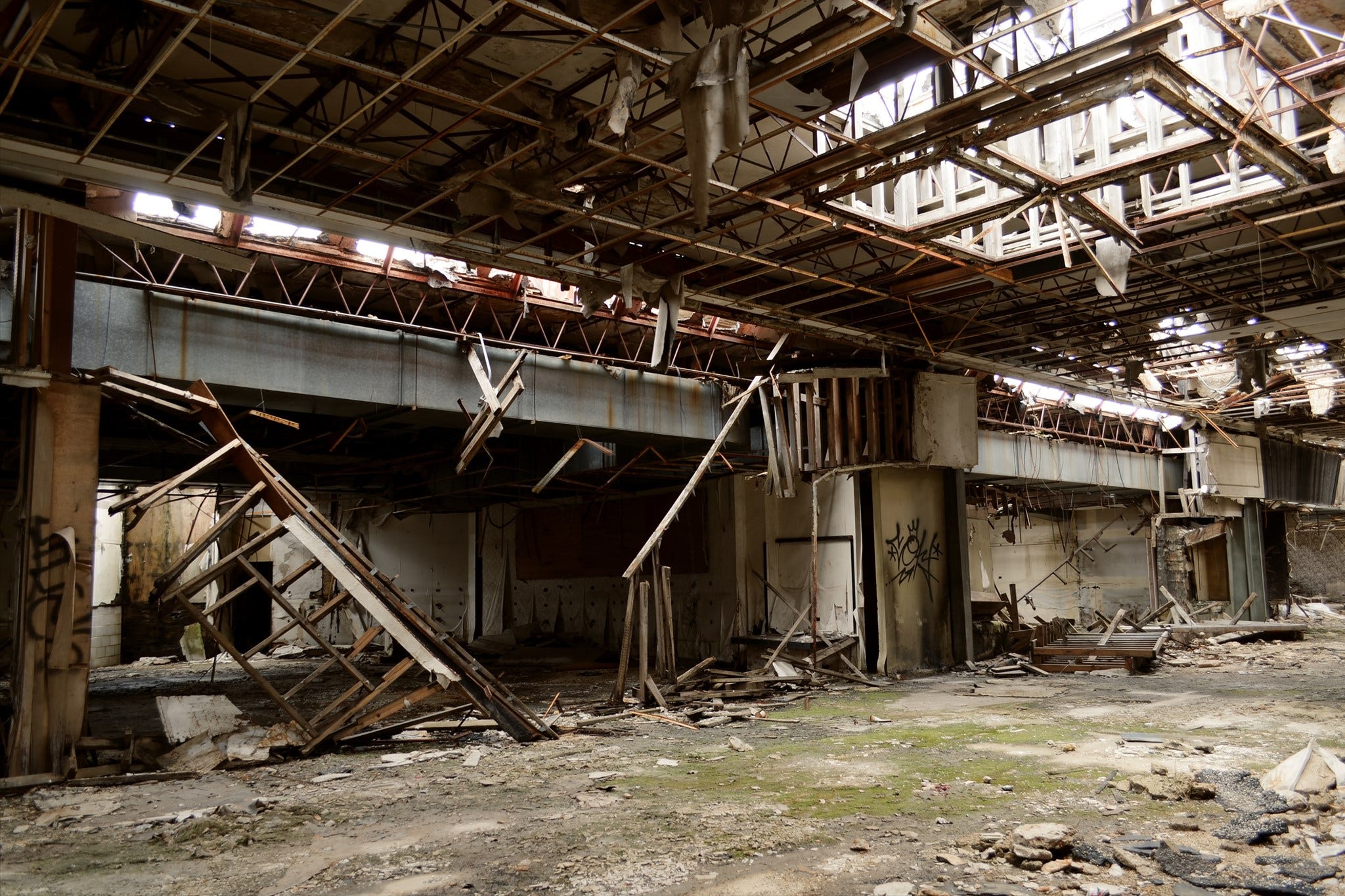 The Uniquely American Shopping Mall Experiment