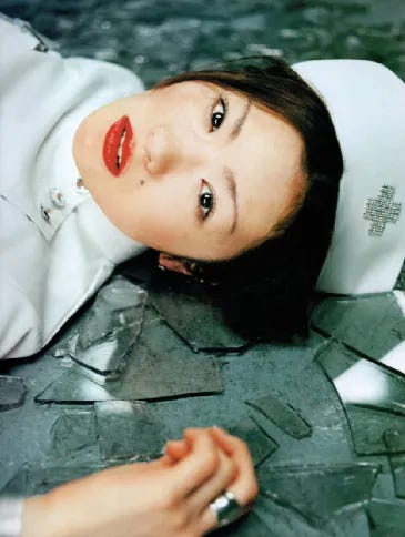 Review] 勝訴ストリップ– 椎名林檎(2000) - UPEE