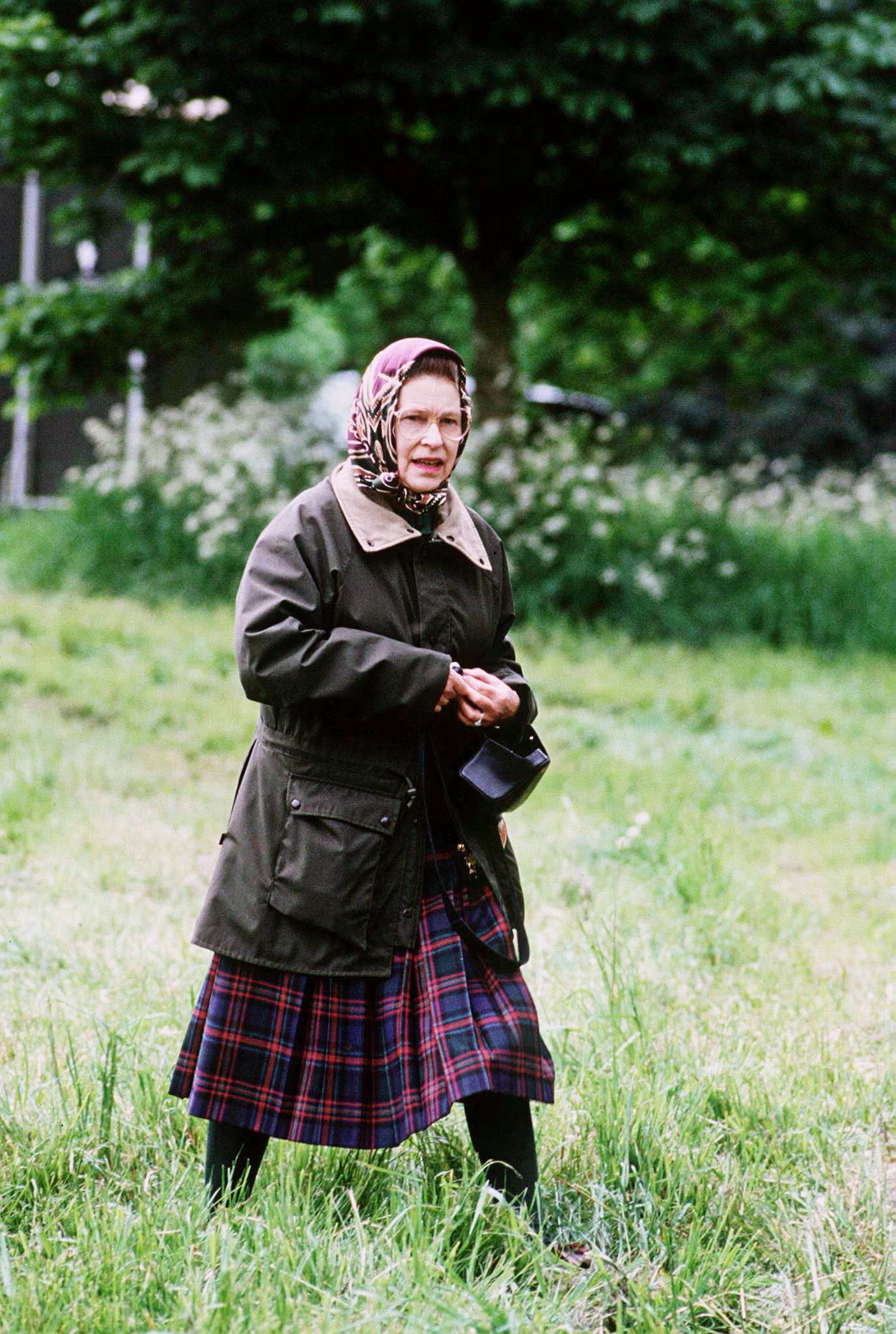 Queen elizabeth barbour jacket outlet