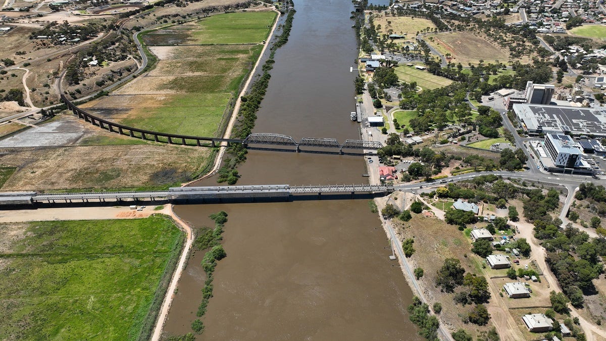 Old Murray Bridge will close every Tuesday and Thursday for five weeks