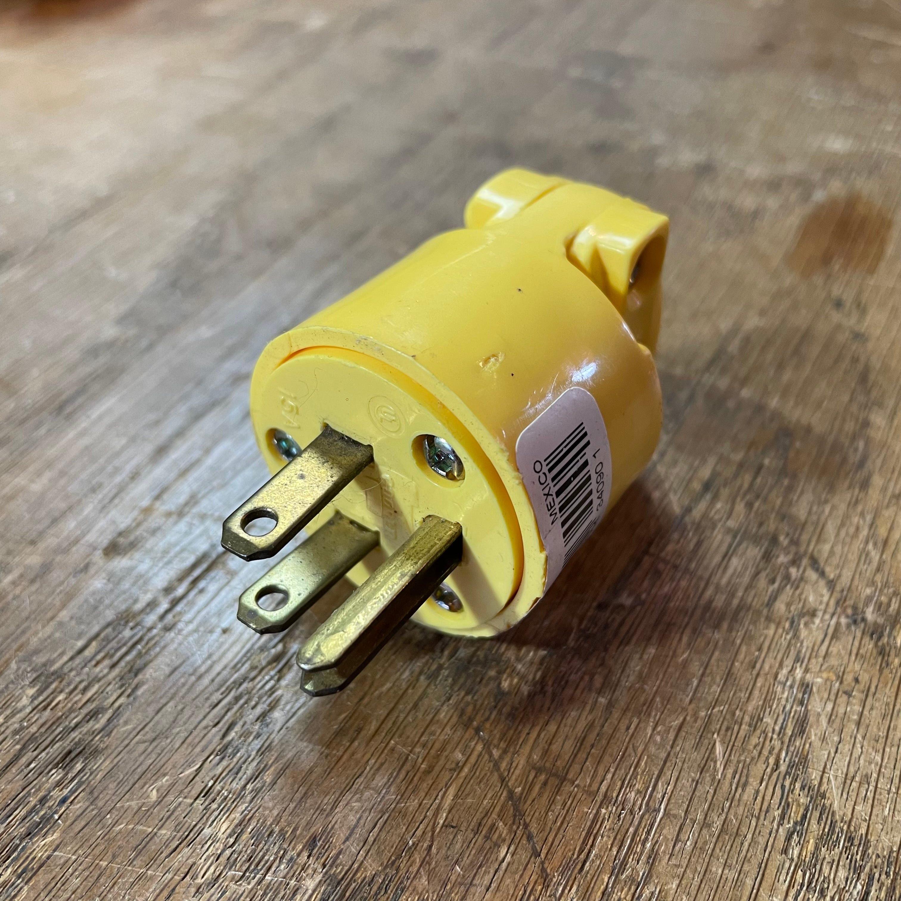 DIY Generator Bonding Plug by Mike Sokol RVelectricity