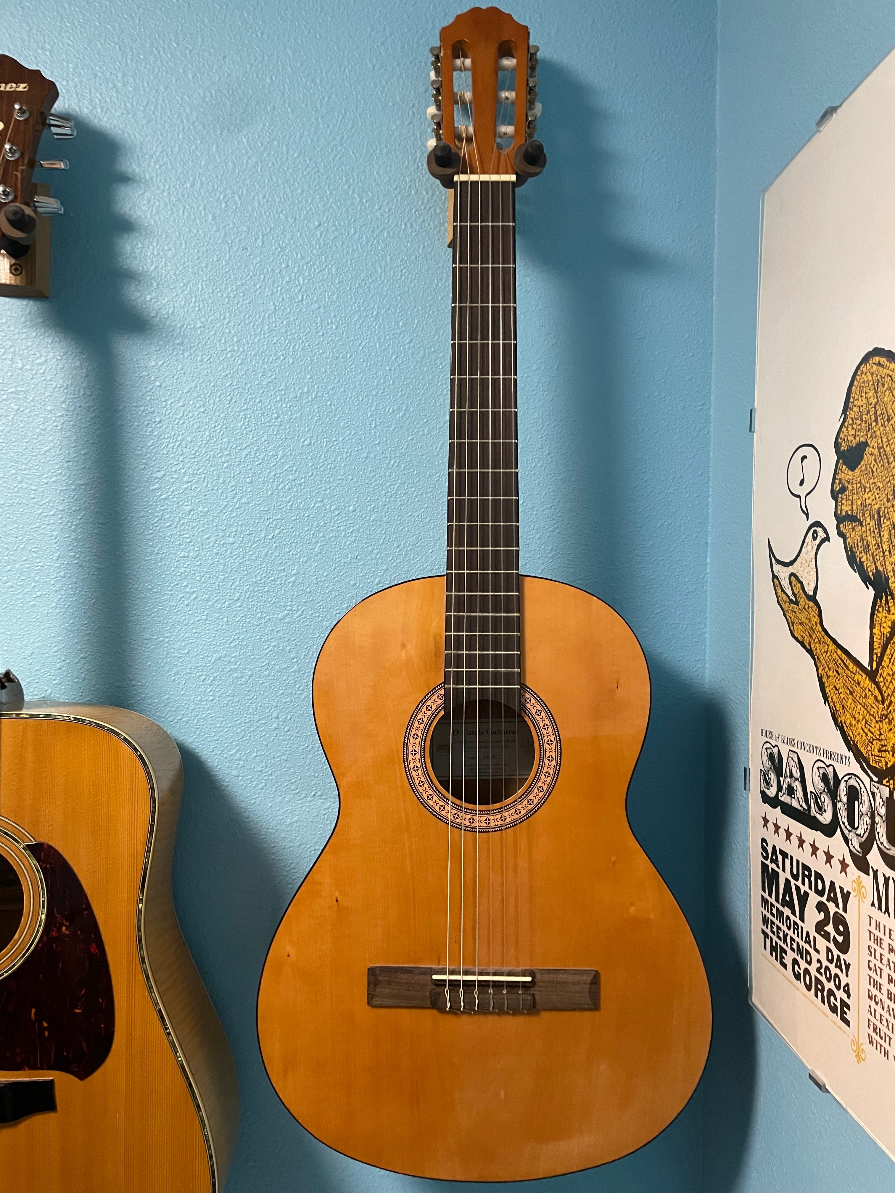 Yamaha m310 guitar discount