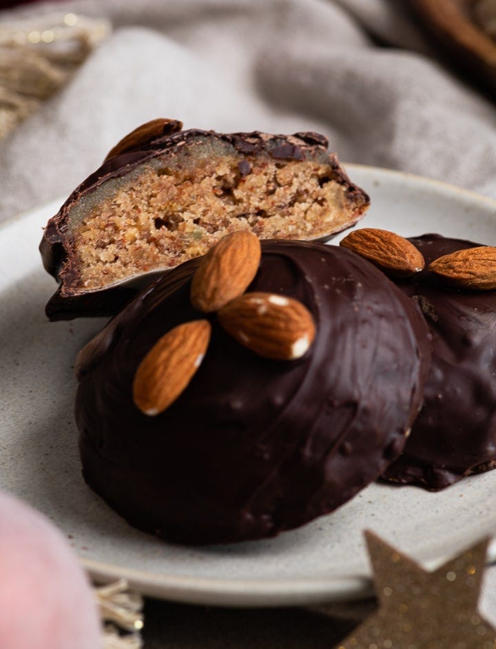 Omas 5 Elisenlebkuchen aus 1 Teig [Substack Exklusiv]