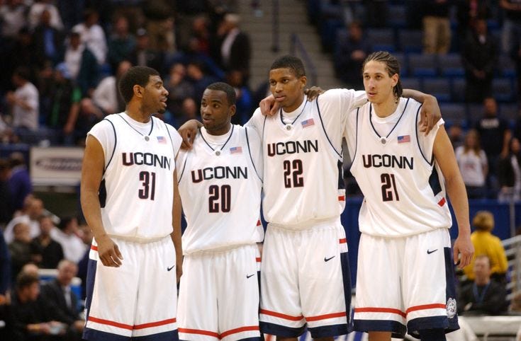 2004 uconn cheap basketball roster