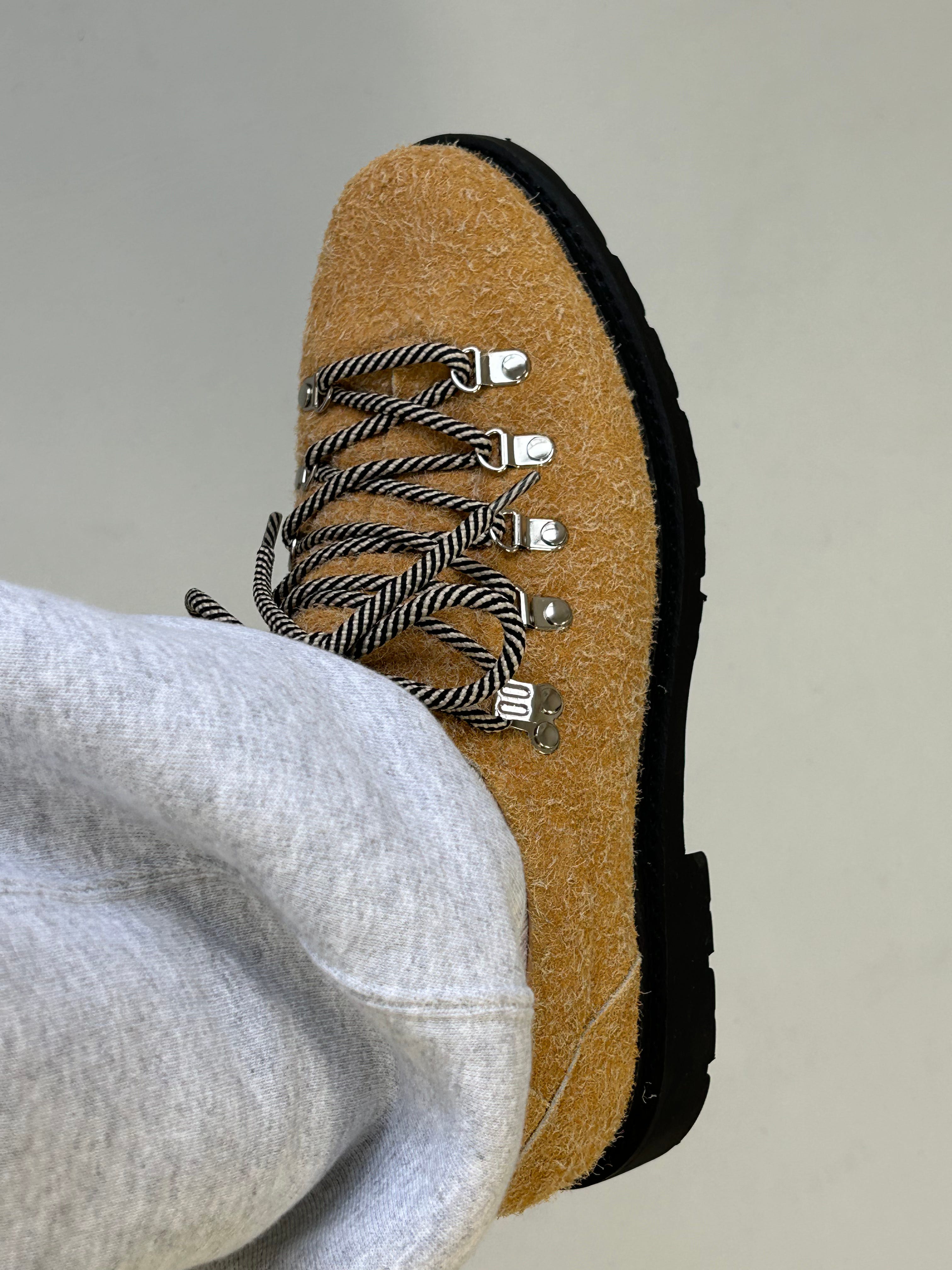 CRICLE CAGE MOUNTAIN DERBY - KHAKI – Cricle Cage