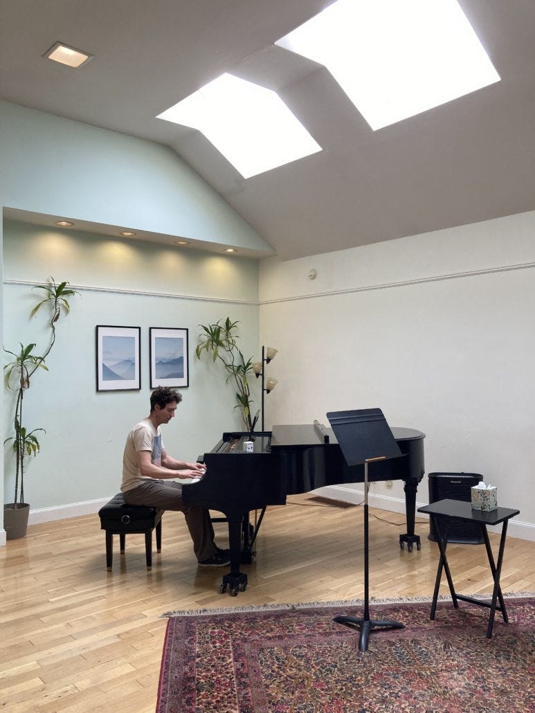 Best way to learn piano as an adult 2025