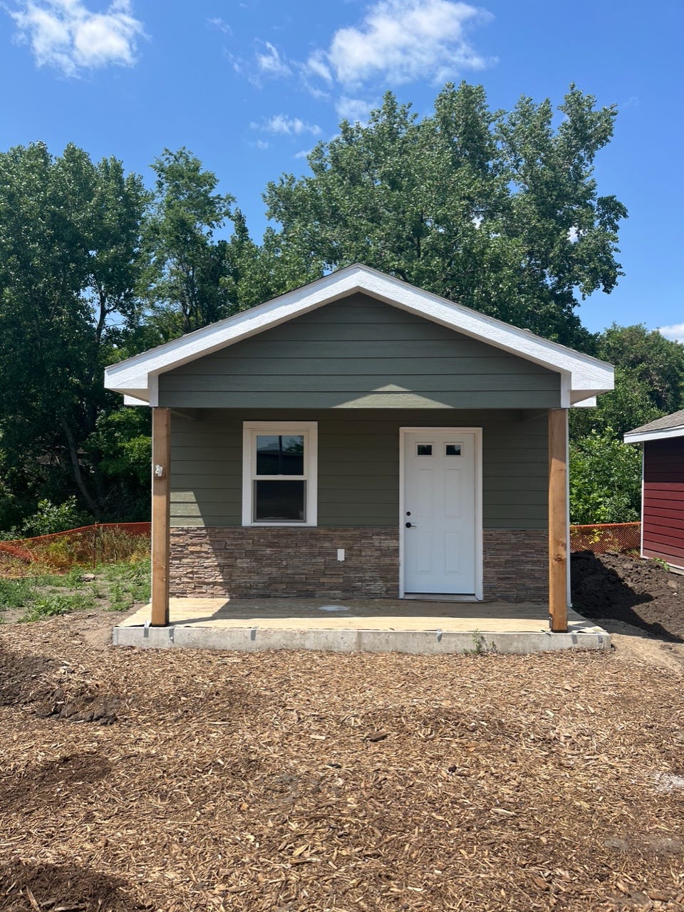 First veterans move into neighborhood of tiny homes in Sioux Falls