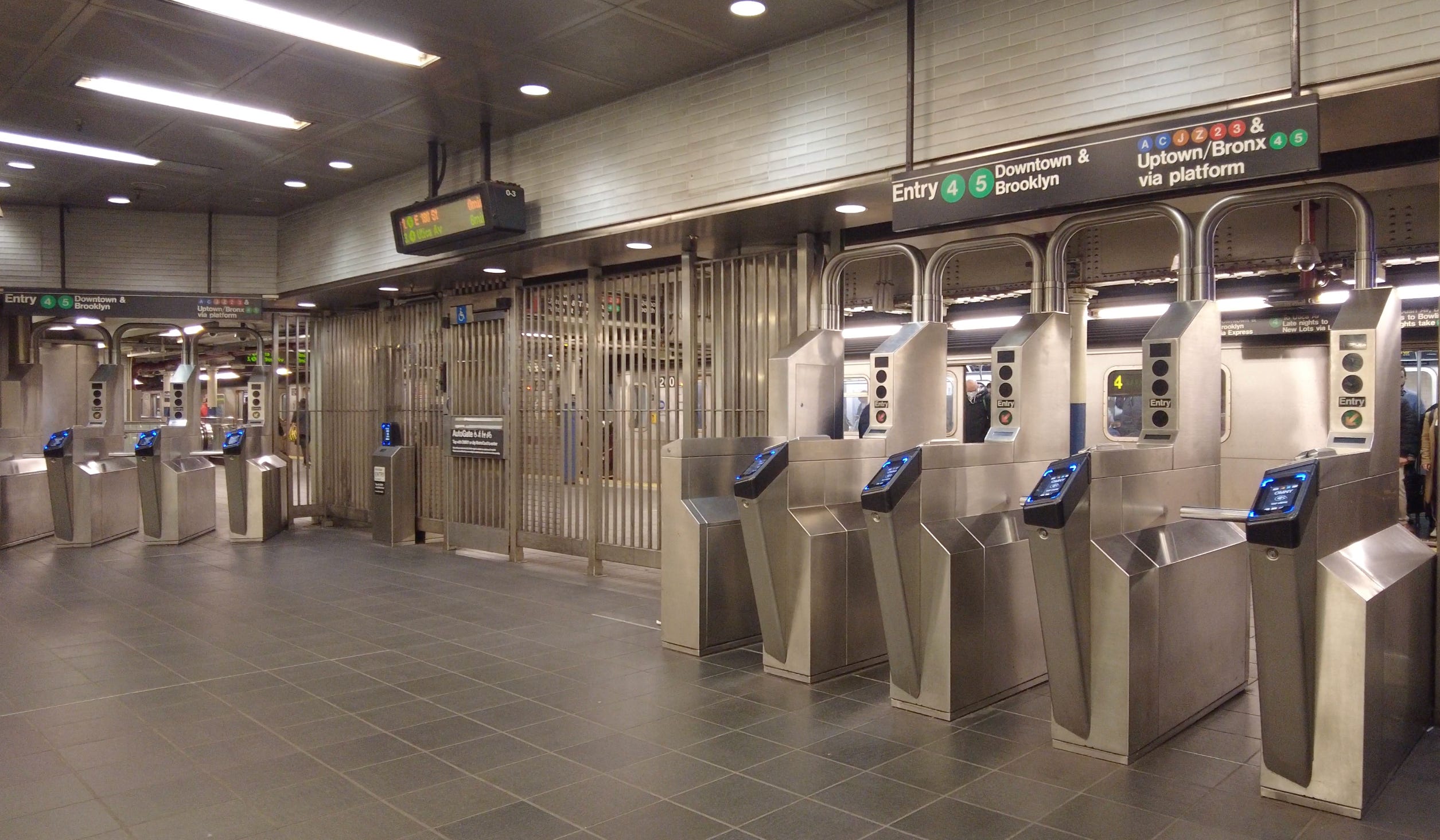 Substack subway store