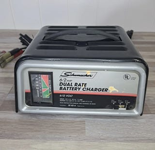 Using a small battery for a GPS tracker by Mike Sokol