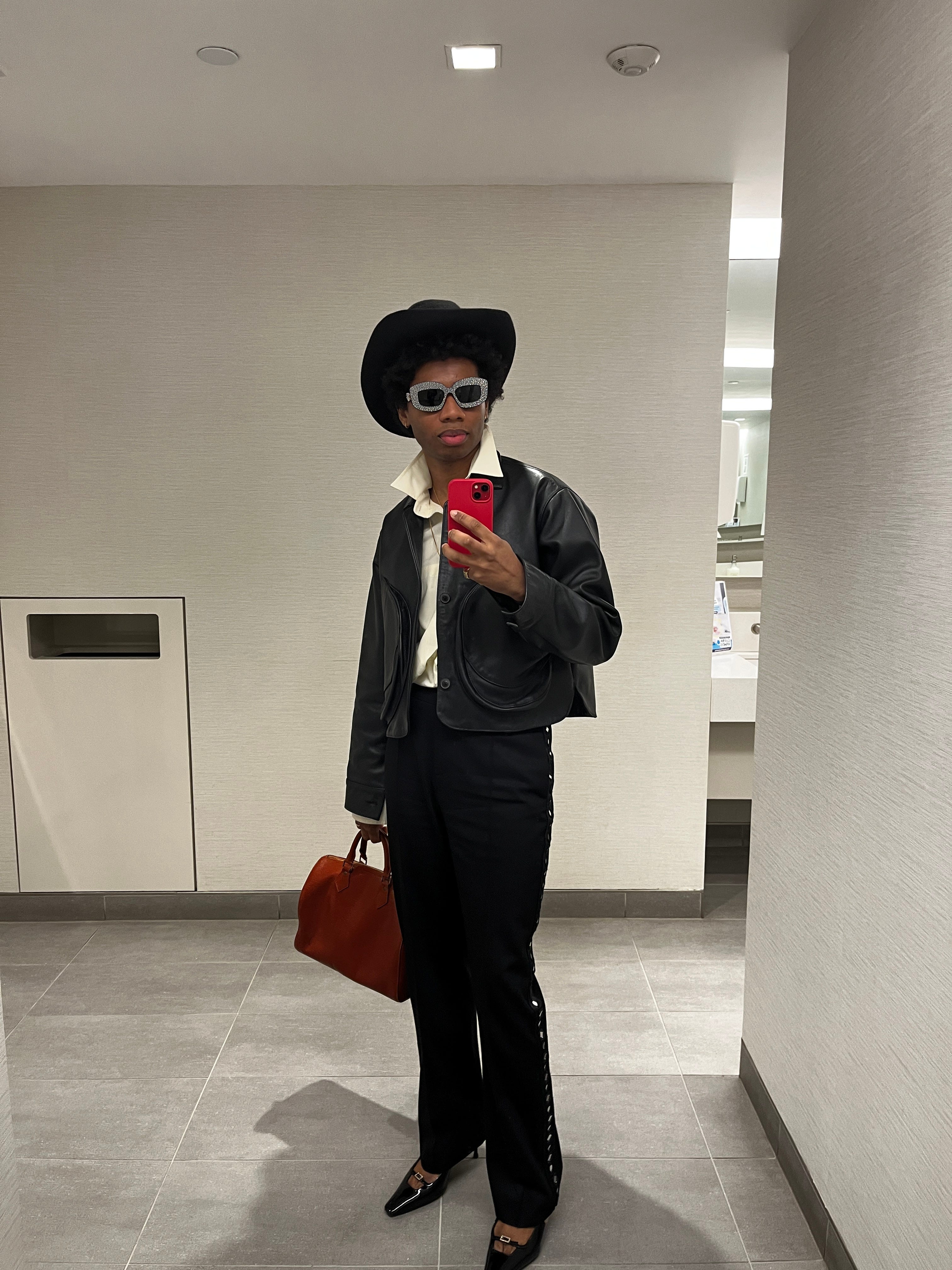 WEAR TEST: THE WESTERN AND THE PILLBOX HAT