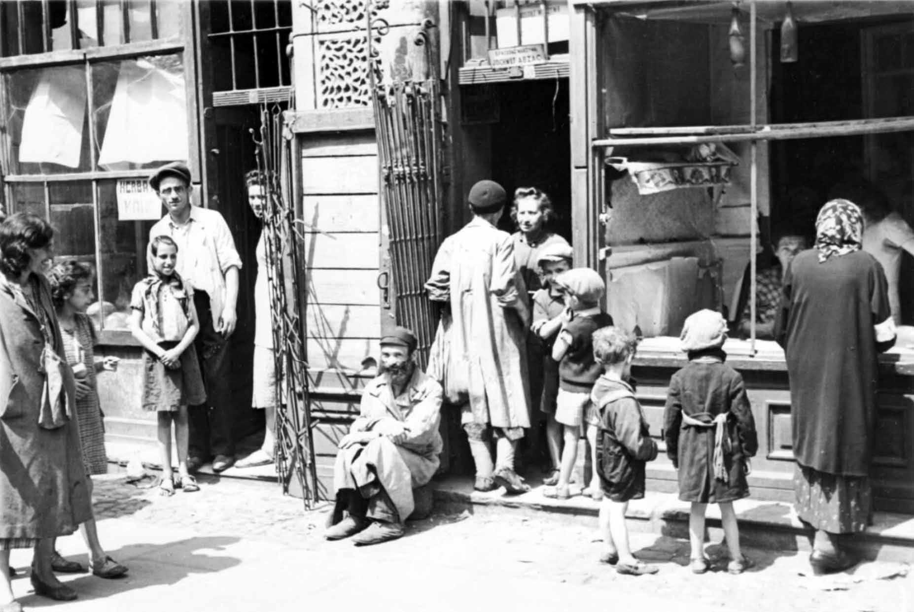Hiding in the Warsaw Ghetto - by Martin Cherrett