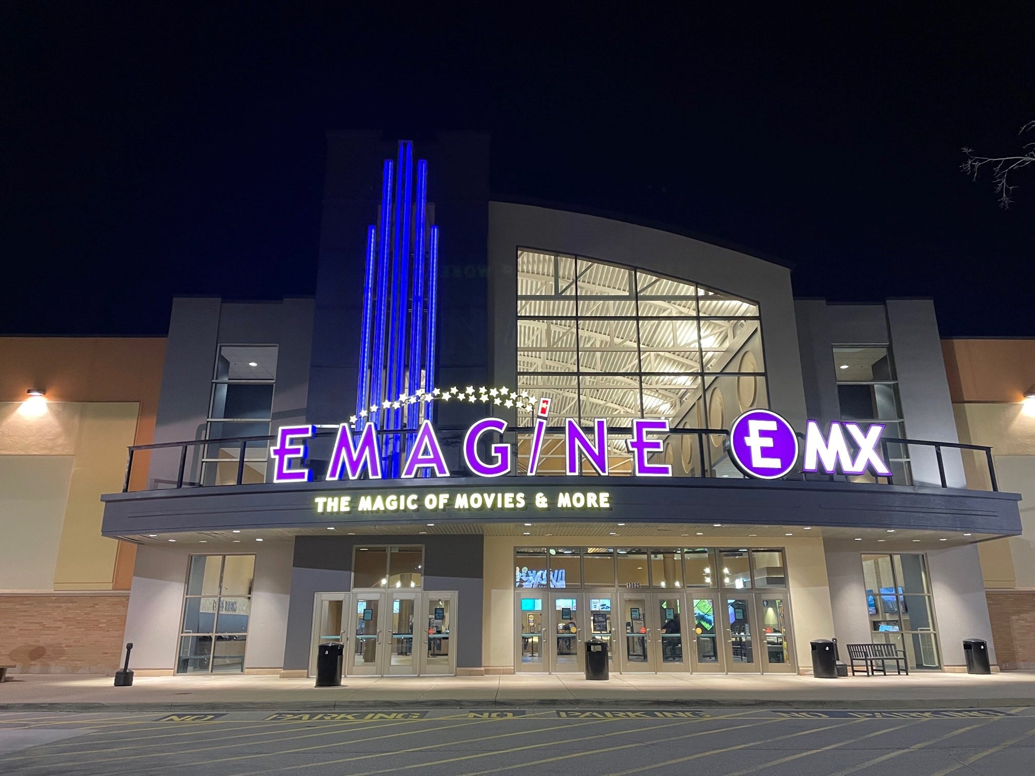 Imax theater hamilton town center outlet