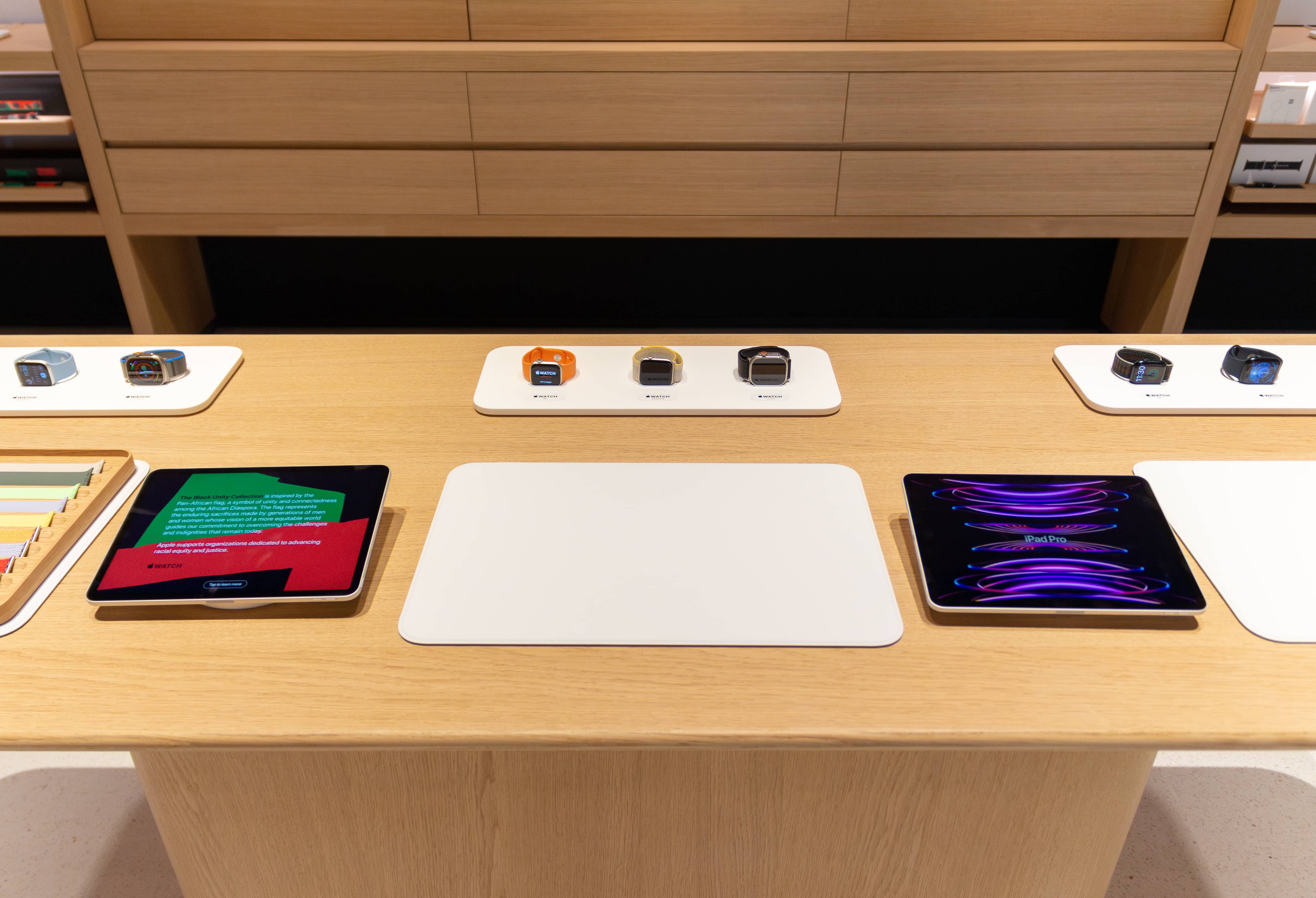 Apple watch studio hotsell in store