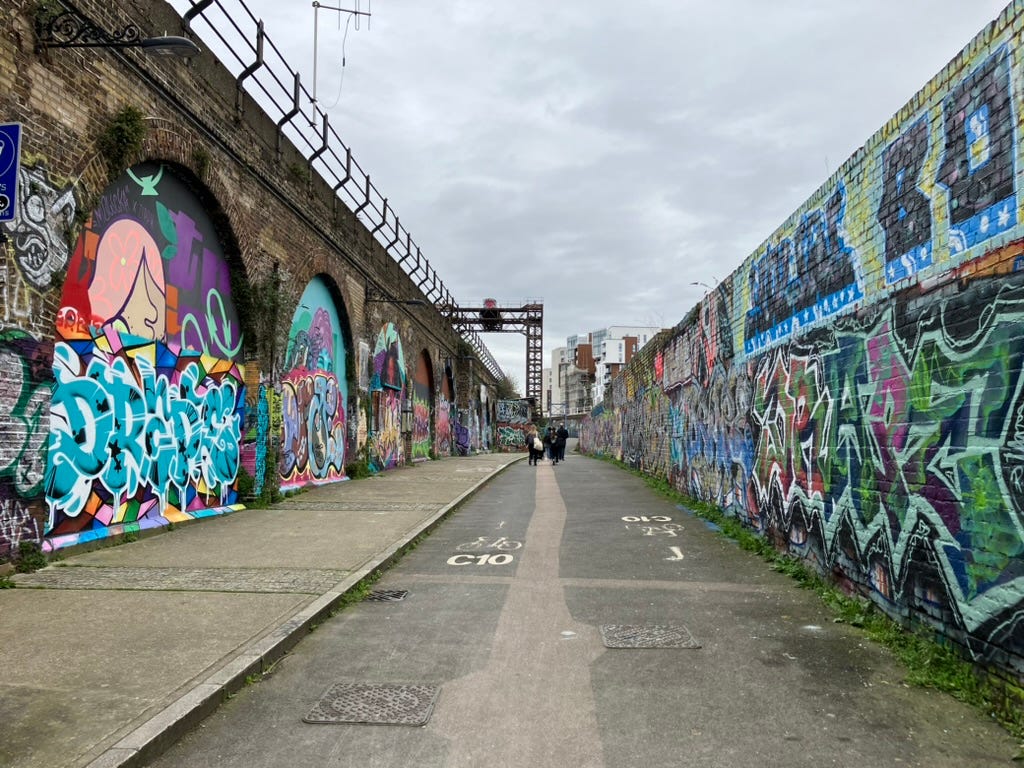 🌹 🎶 Reverberating Voices